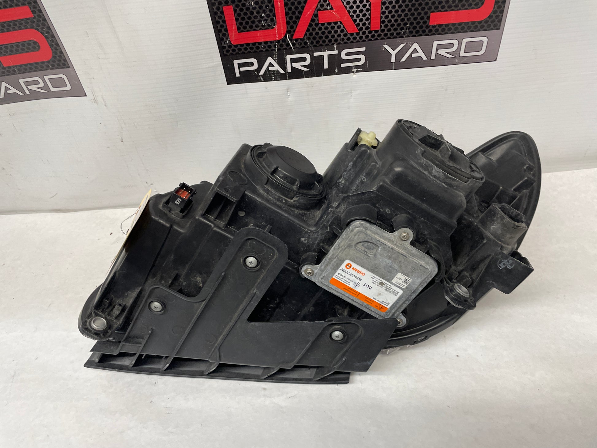 2015 Chevy SS Sedan RH Passenger Head Light Lamp Headlight OEM - Day's Parts Yard