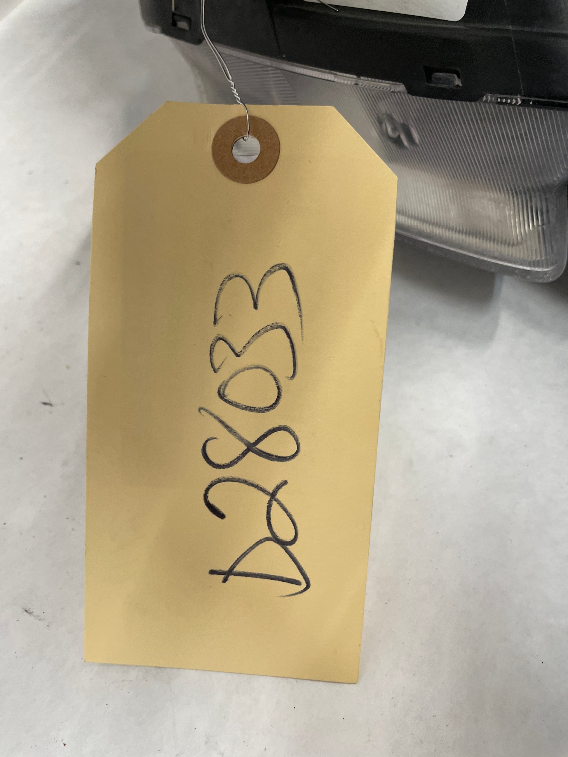 2015 Chevy SS Sedan RH Passenger Head Light Lamp Headlight OEM - Day's Parts Yard