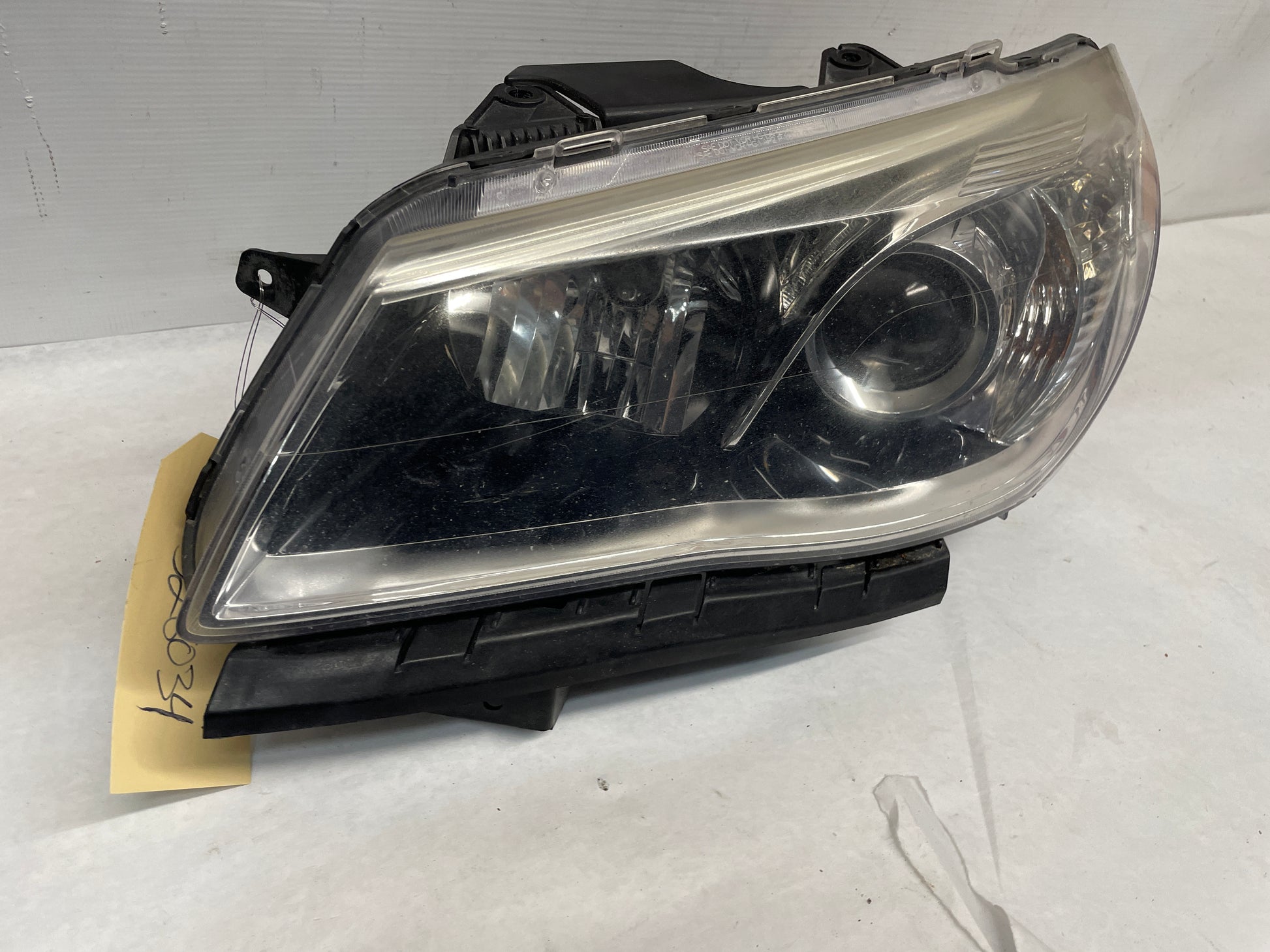 2015 Chevy SS Sedan LH Driver Head Light Lamp Headlight OEM - Day's Parts Yard