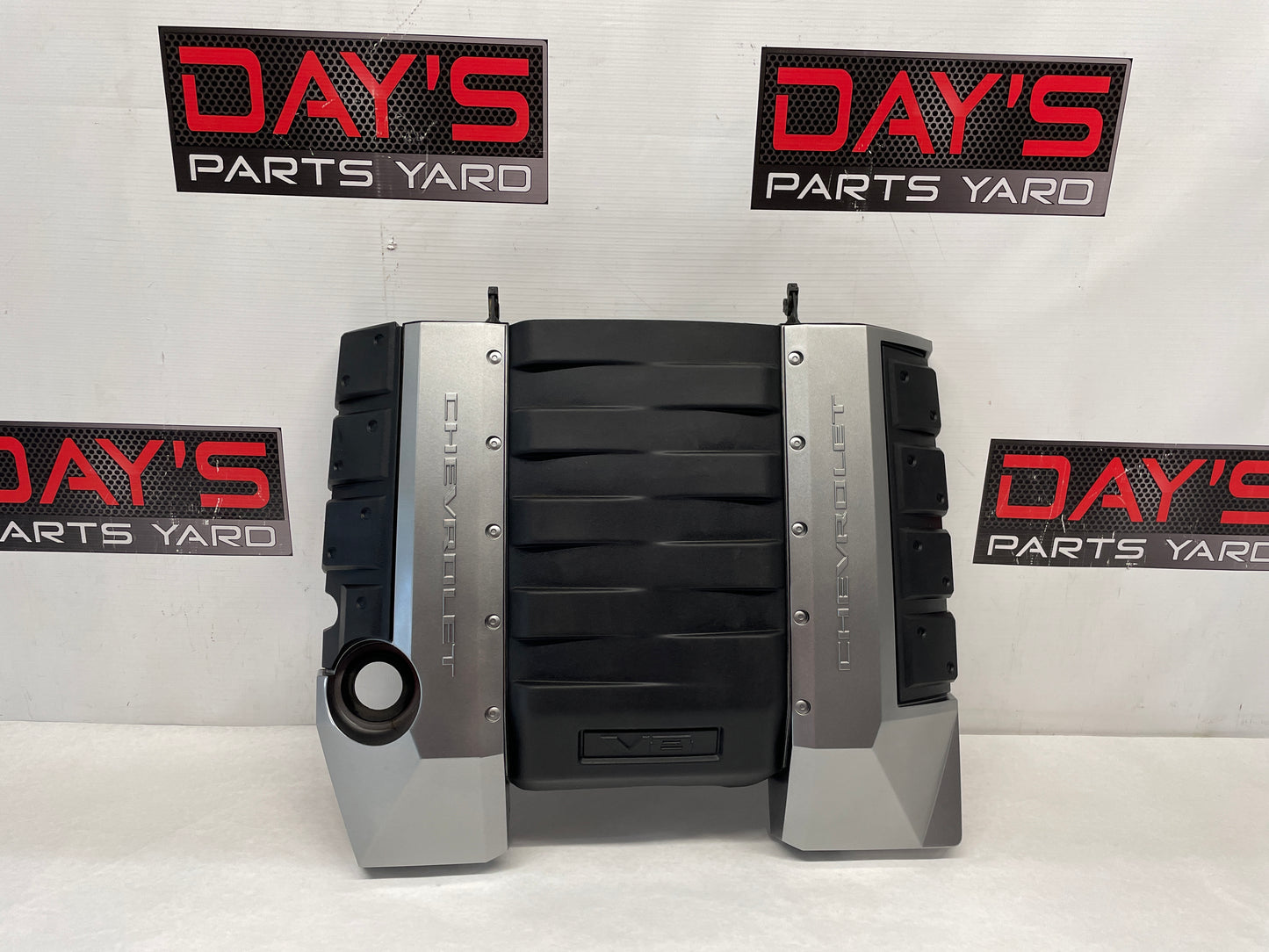 2015 Chevy Camaro SS Engine Motor V8 Intake Manifold Cover OEM