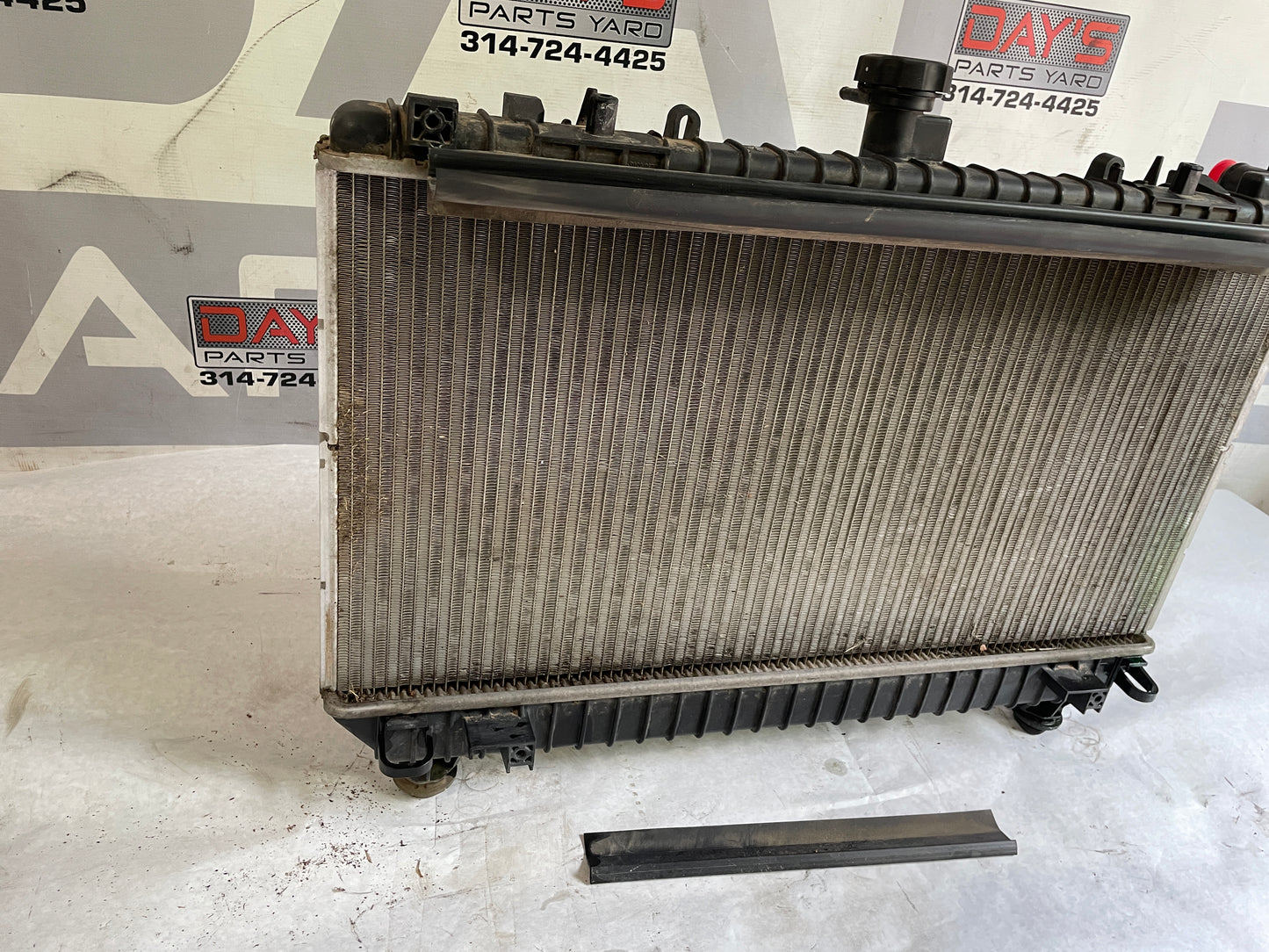 2010 Chevy Camaro SS Radiator OEM - Day's Parts Yard