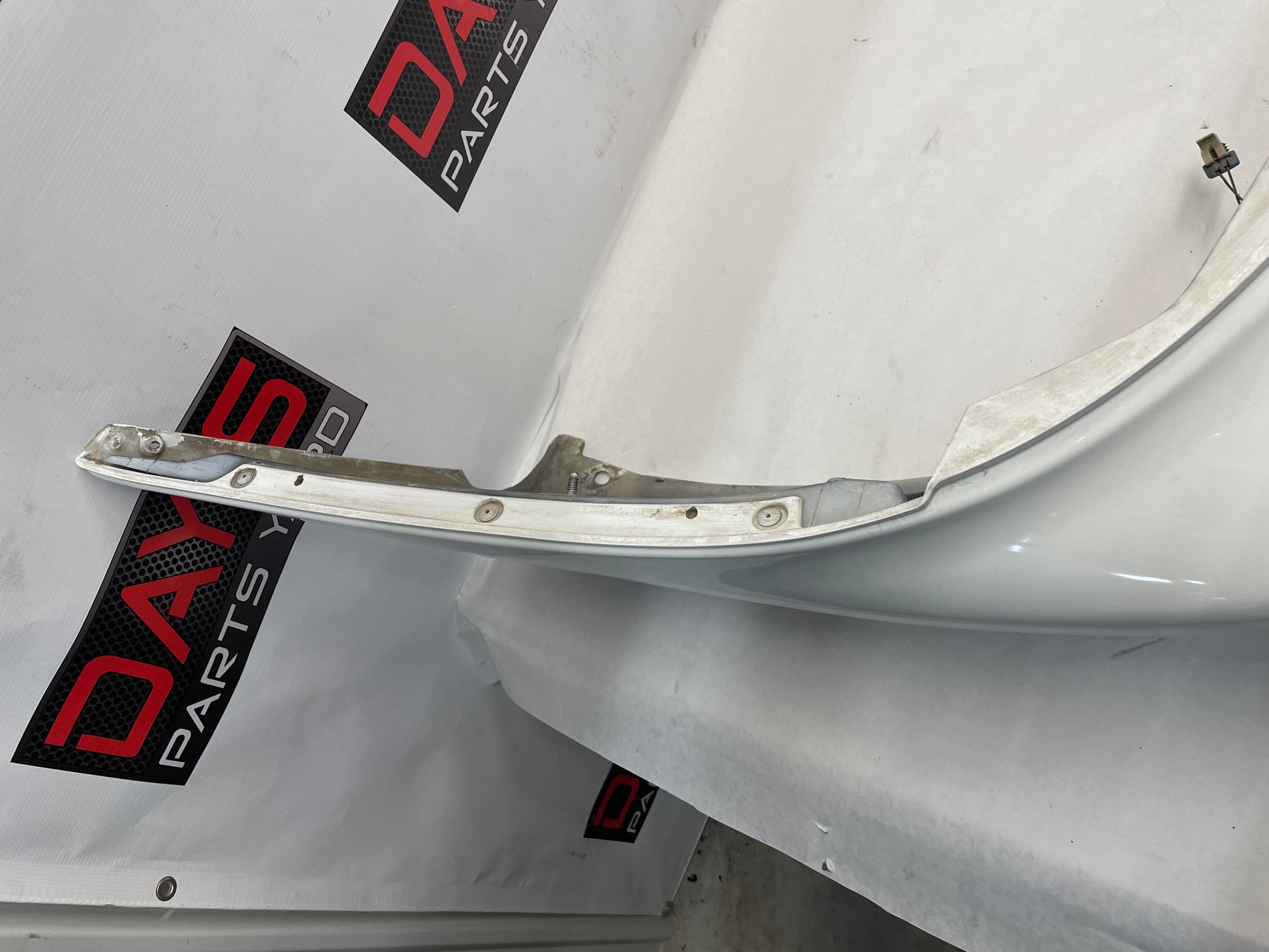 1999 Chevy Camaro Z28 SS Rear Bumper Cover Assembly White OEM - Day's Parts Yard