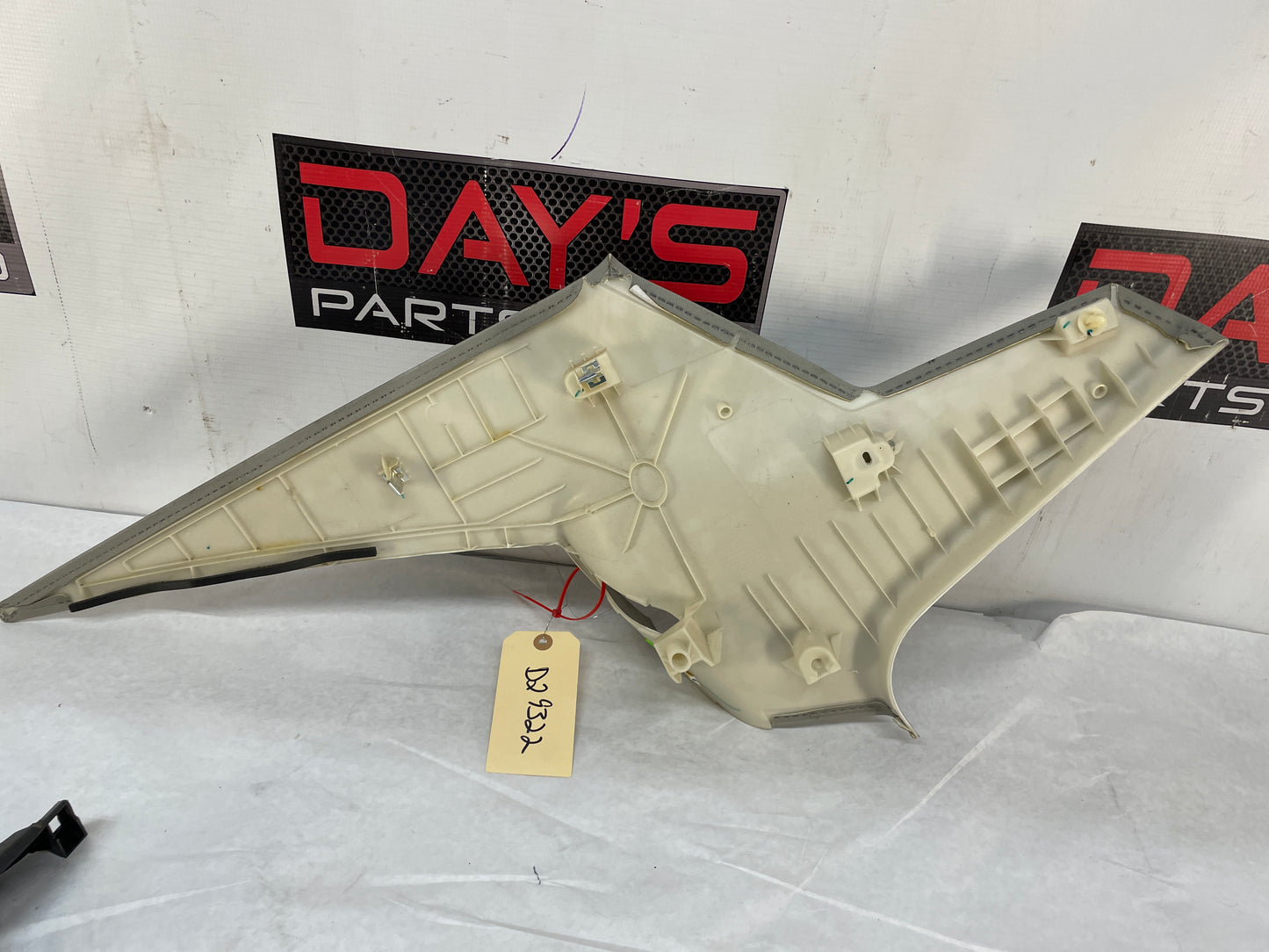 2010 Cadillac CTS-V Sedan RH Passenger Titanium Quarter Interior C Pillar Trim Panel OEM