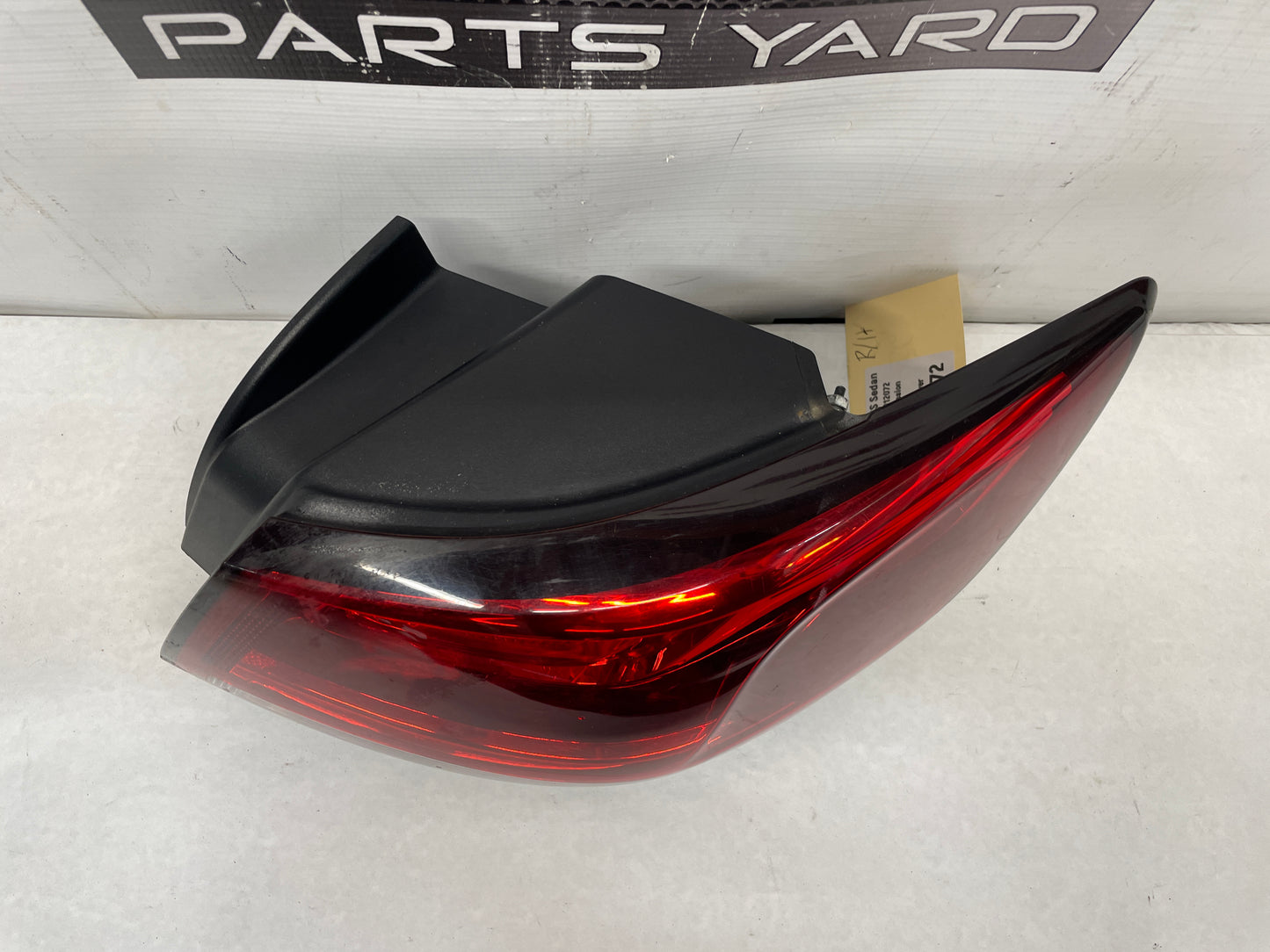 2015 Chevy SS Sedan RH Passenger Outer Tail Light Taillight Stop Lamp OEM - Day's Parts Yard