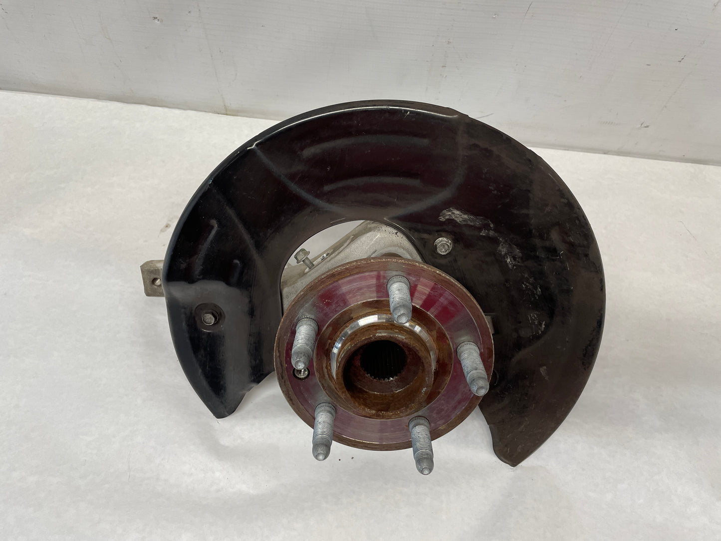 2015 Chevy Camaro SS RH Passenger Front Spindle Knuckle Hub Wheel Bearing OEM