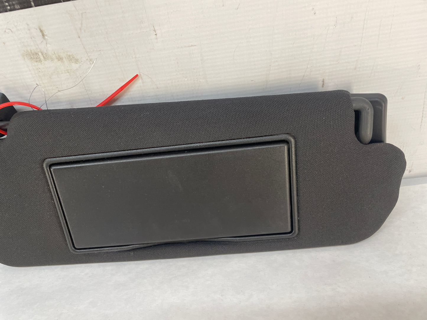 2004 Pontiac GTO RH & LH Sun Visors Sunvisors w/ Clips OEM - Day's Parts Yard