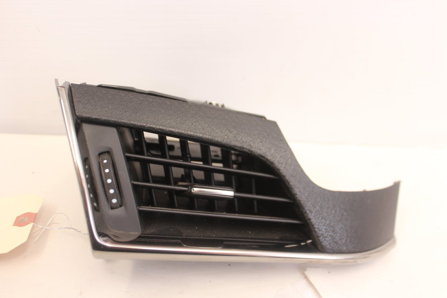 2018 Cadillac CTS-V Front LH Driver A/C Vent OEM