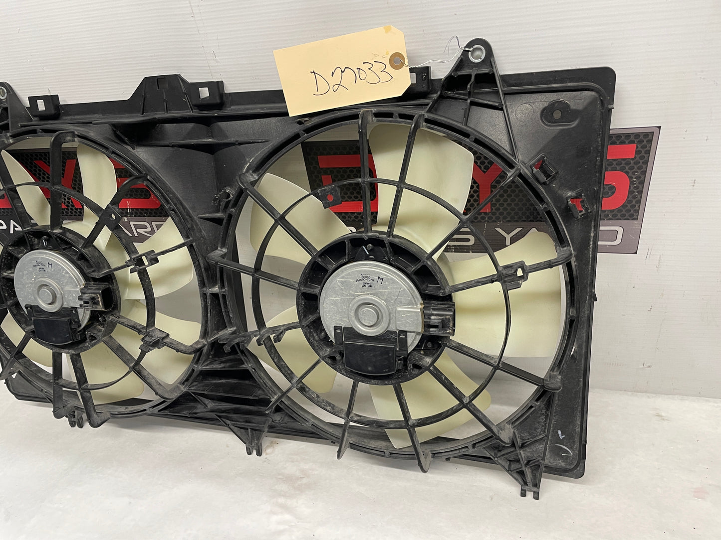 2015 Chevy Camaro SS Radiator Dual Electric Coolant Cooling Fans OEM