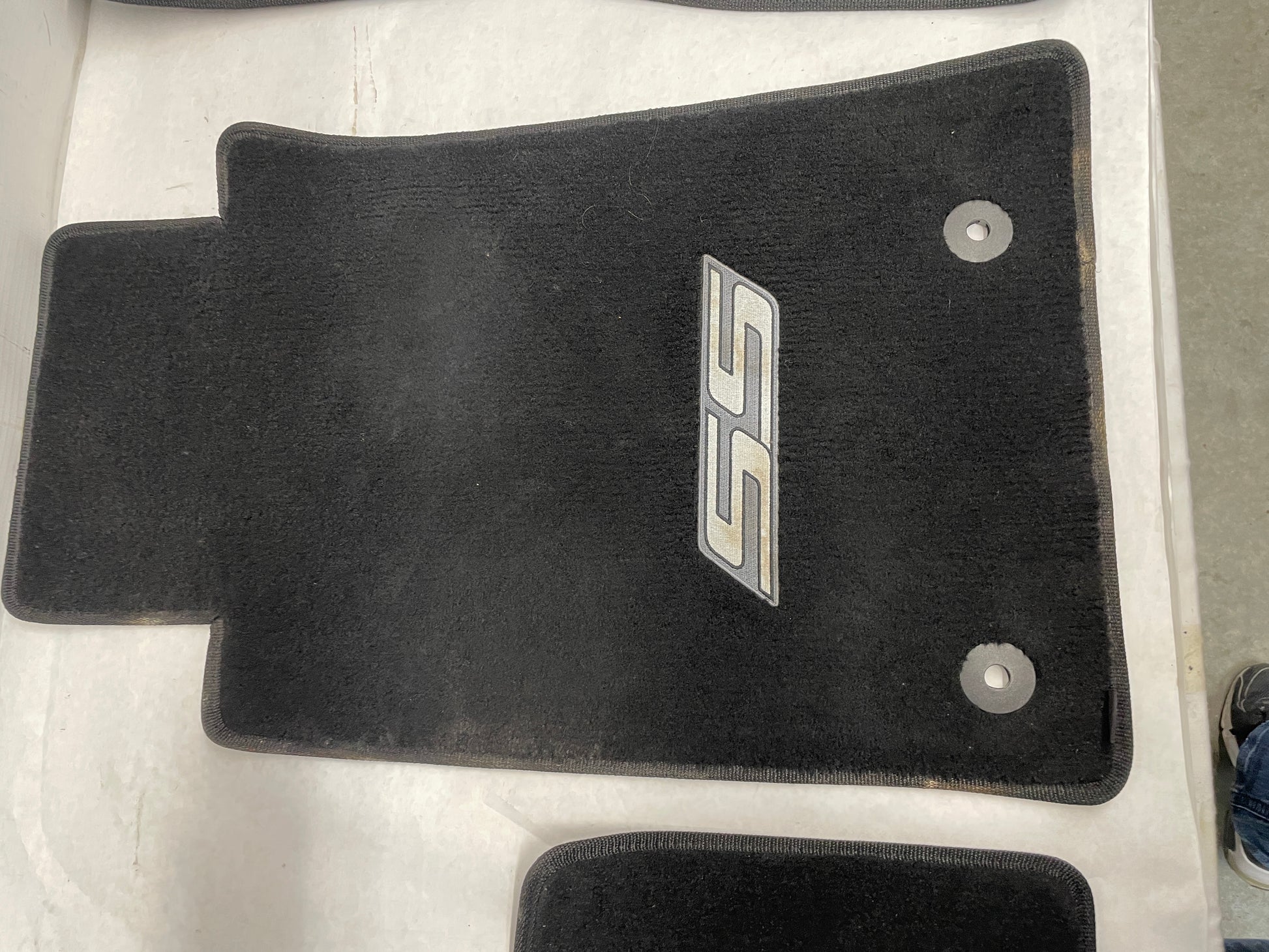2015 Chevy SS Sedan Fronts and Rear Floor Mats Lyoyd Mat - Day's Parts Yard