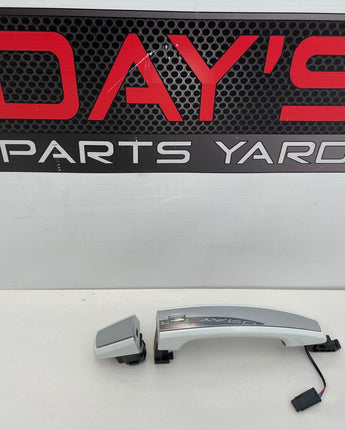 2014 Chevy SS Sedan RH Passenger Exterior Door Handle OEM