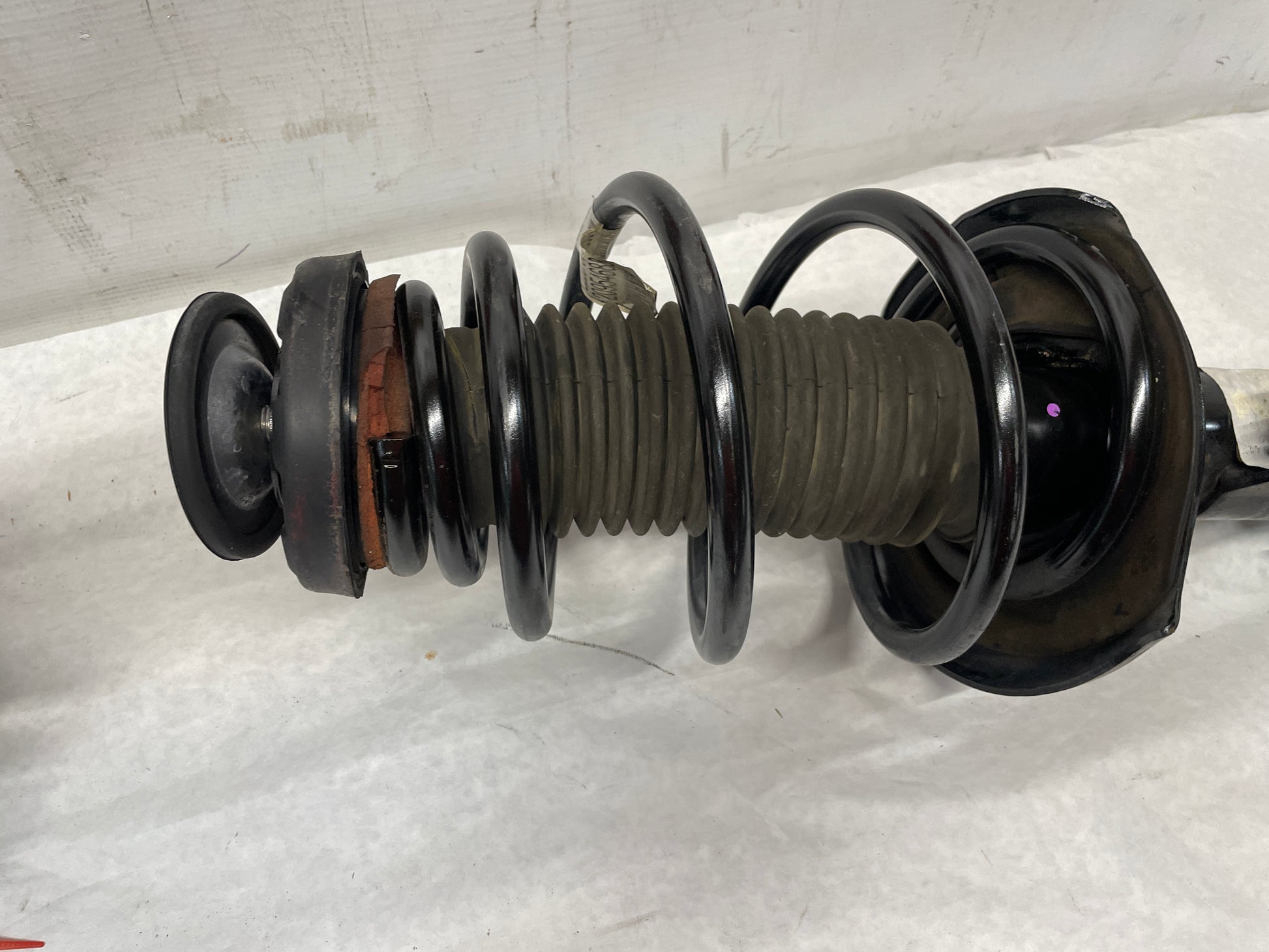 2013 Chevy Camaro ZL1 RH & LH Front  Magnetic Ride Struts  OEM - Day's Parts Yard