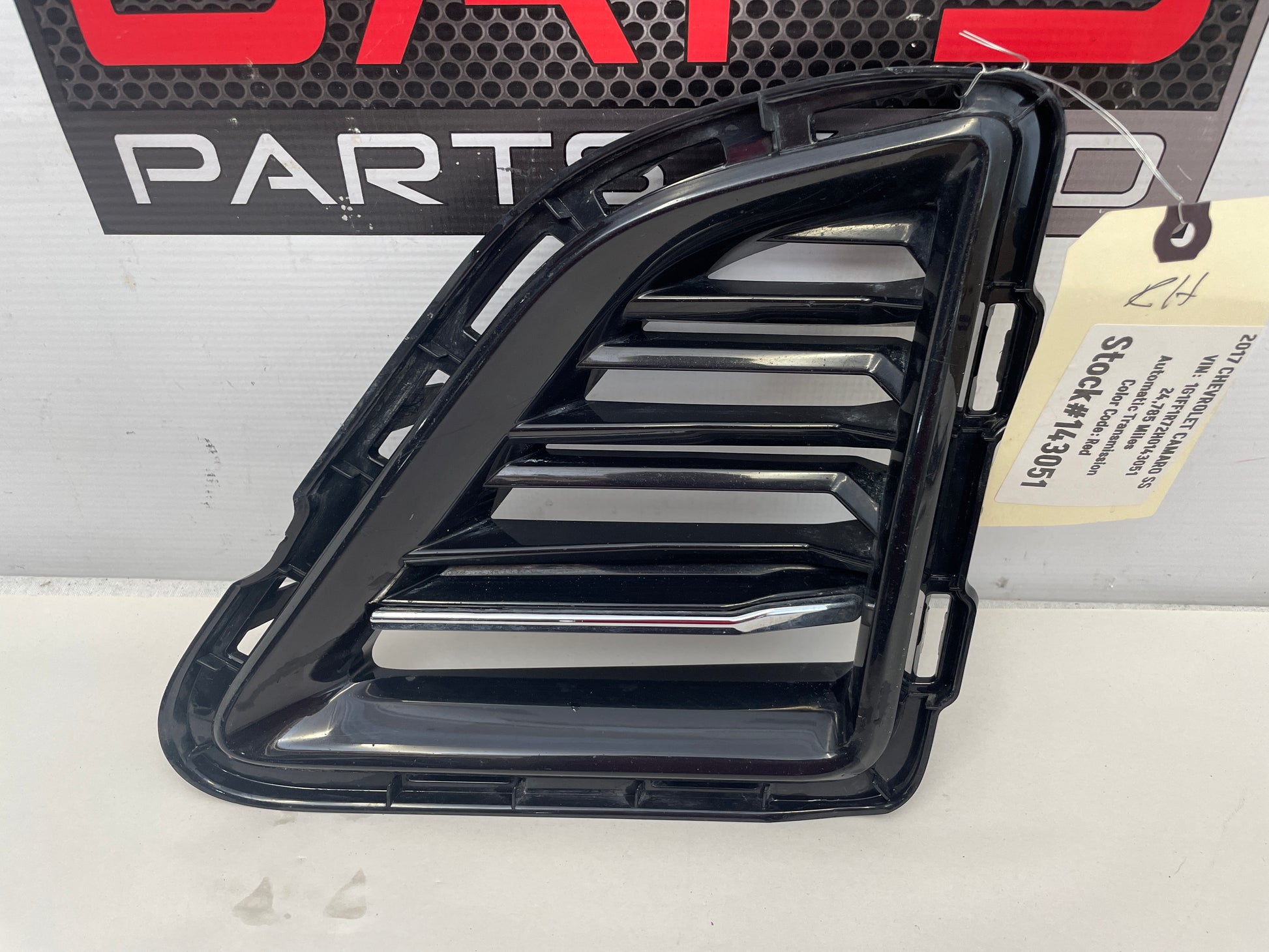 2017 Chevy Camaro SS Front RH Passenger Daylight Running Light Bezel OEM - Day's Parts Yard