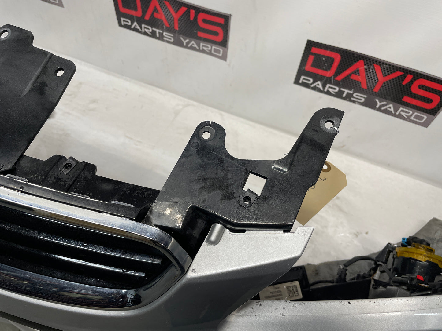 2015 Chevy SS Sedan Complete Front Bumper Cover Fascia OEM DAMAGED