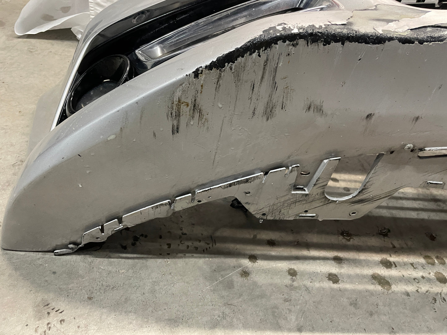 2015 Chevy SS Sedan Complete Front Bumper Cover Fascia OEM DAMAGED