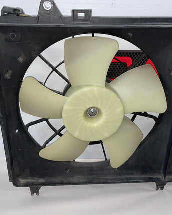 2014 Chevy Camaro SS Radiator Dual Electric Coolant Cooling Fans OEM