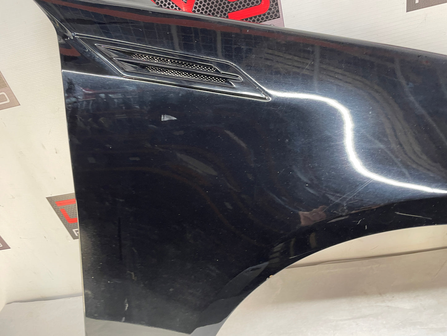 2010 Cadillac CTS-V Sedan RH Passenger Front Fender Black OEM