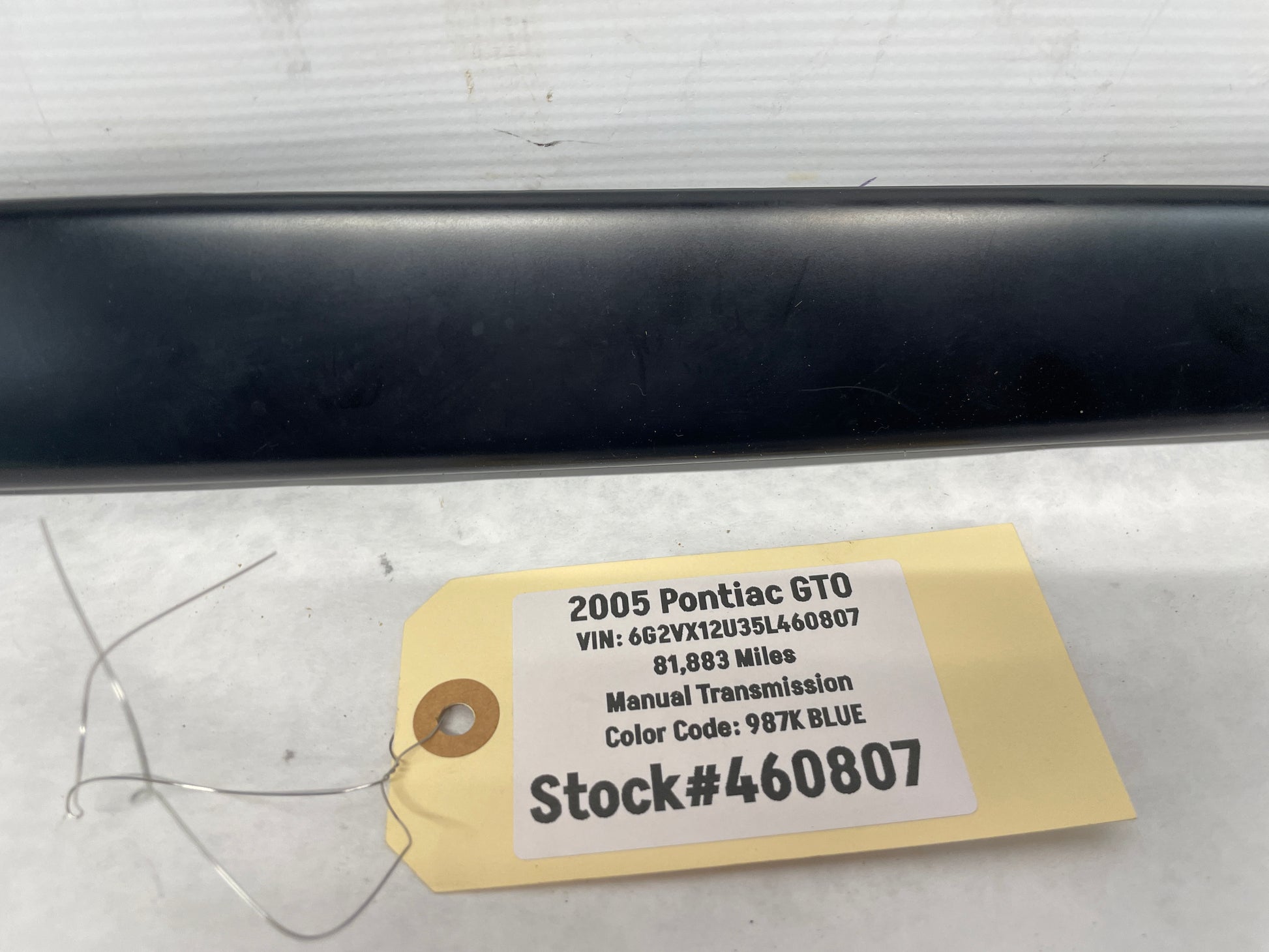 2005 Pontiac GTO RH Passenger Exterior B Pillar Window Trim Cover Applique Molding OEM - Day's Parts Yard