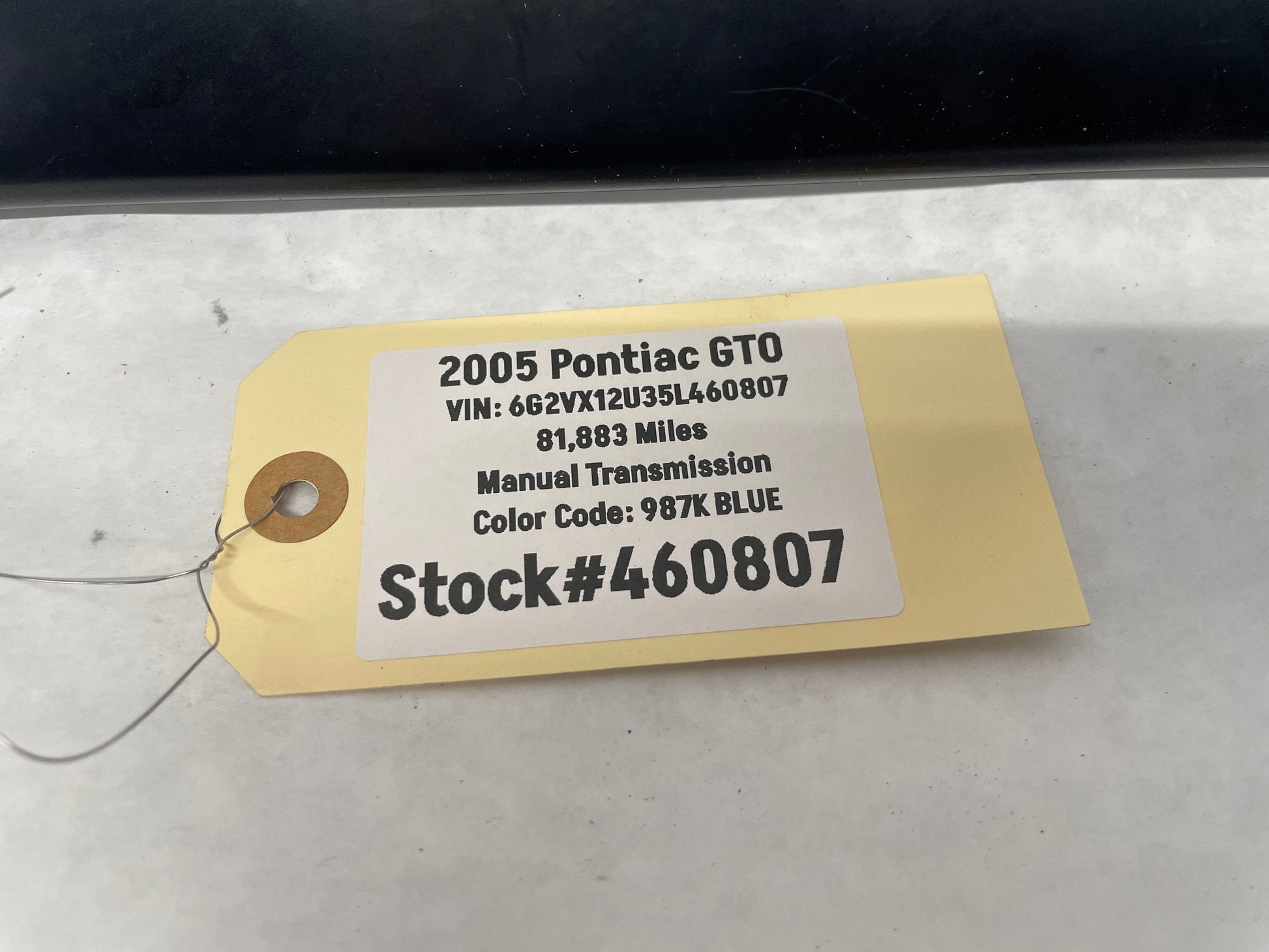 2005 Pontiac GTO RH Passenger Exterior B Pillar Window Trim Cover Applique Molding OEM - Day's Parts Yard
