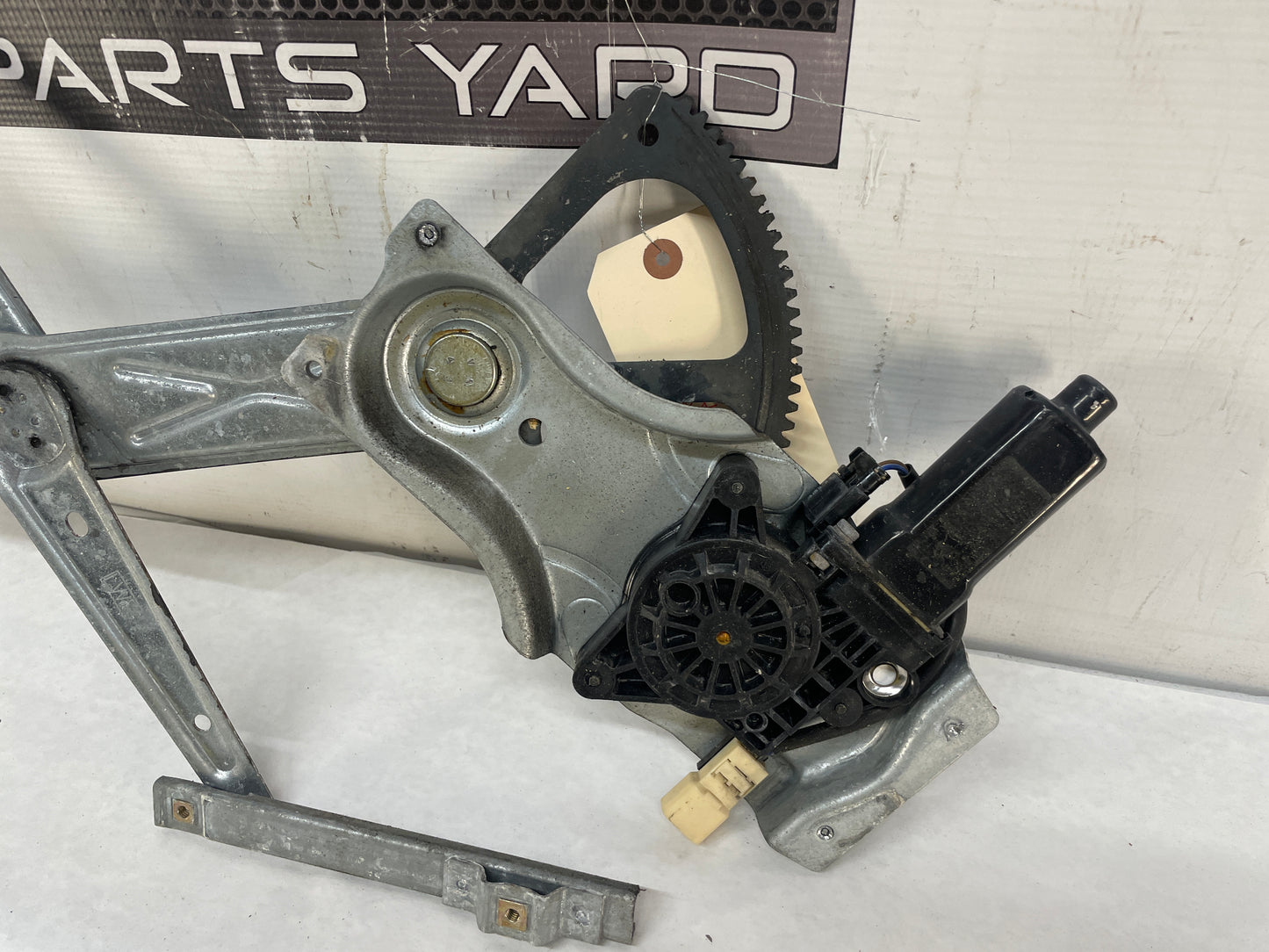 2004 Pontiac GTO LH Driver Front Window Regulator w/ Motor OEM - Day's Parts Yard