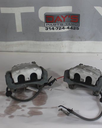 2009 Pontiac G8 GT Front Brake Calipers and Rotors OEM