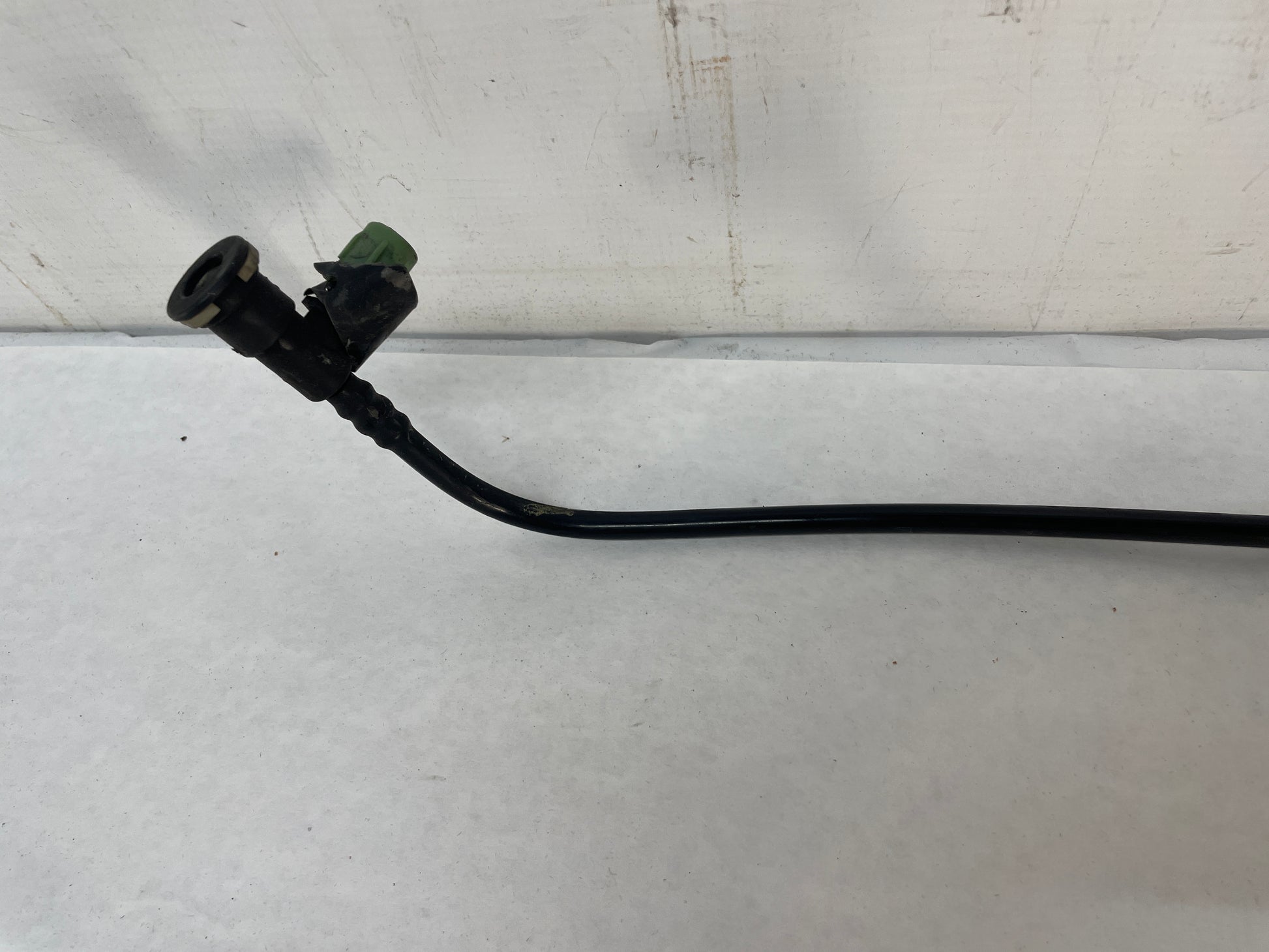 2004 Pontiac GTO Evap Emission Canister Purge Solenoid Valve Hose Tube Line OEM - Day's Parts Yard