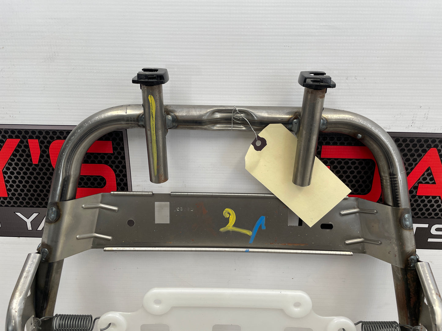 2009 Pontiac G8 Base Front LH Driver Top Back Frame Section OEM - Day's Parts Yard