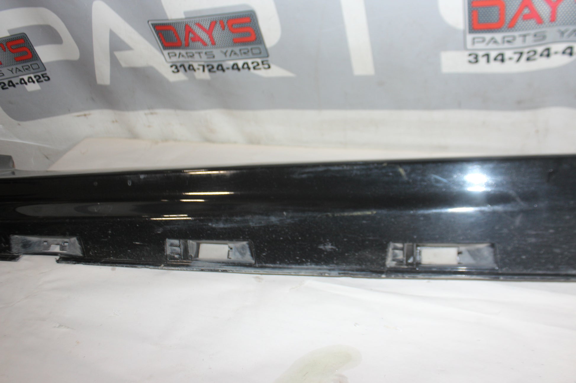 2015 Chevy SS Sedan RH Passenger Rocker Trim Molding OEM - Day's Parts Yard
