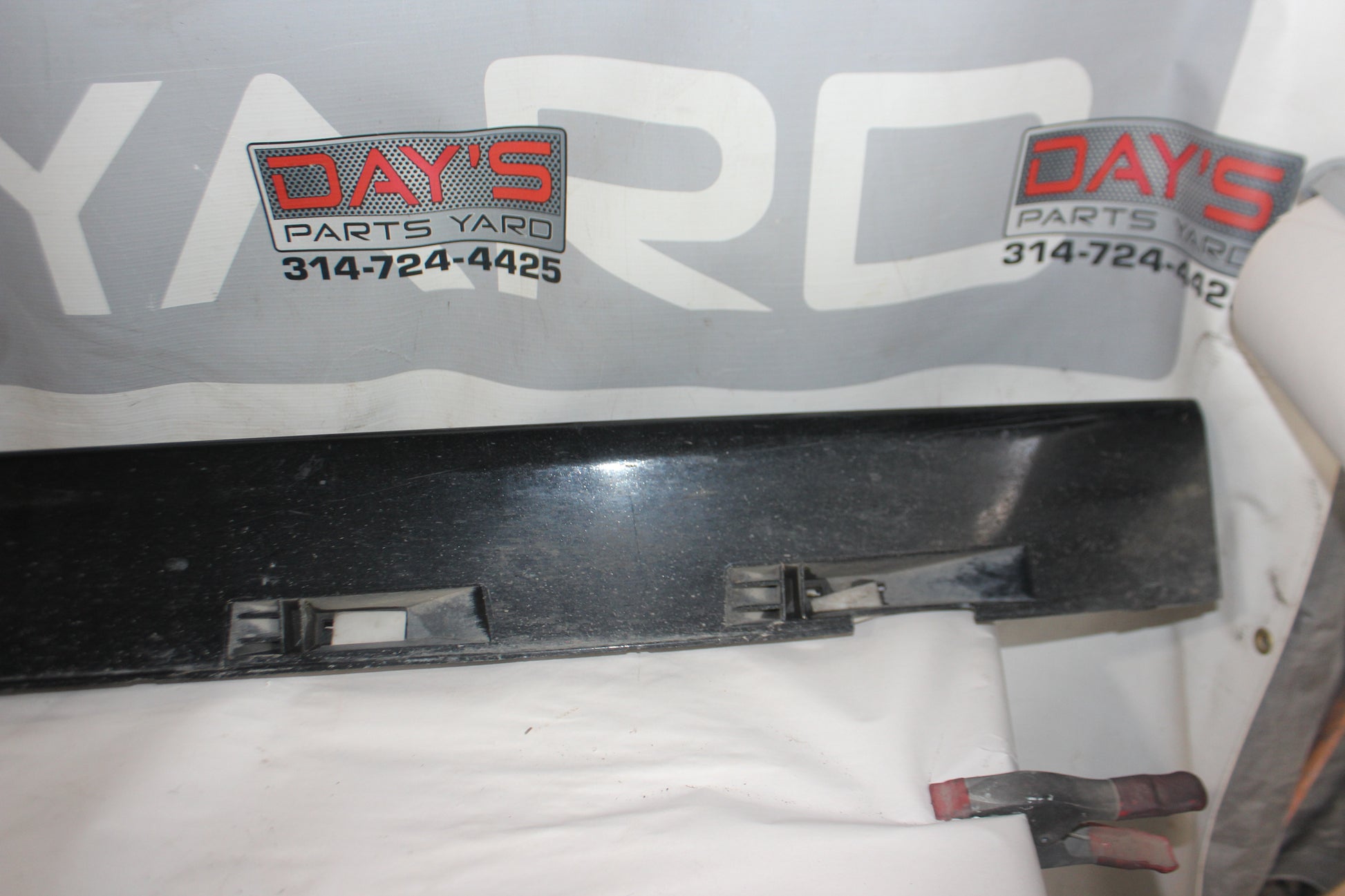 2015 Chevy SS Sedan RH Passenger Rocker Trim Molding OEM - Day's Parts Yard