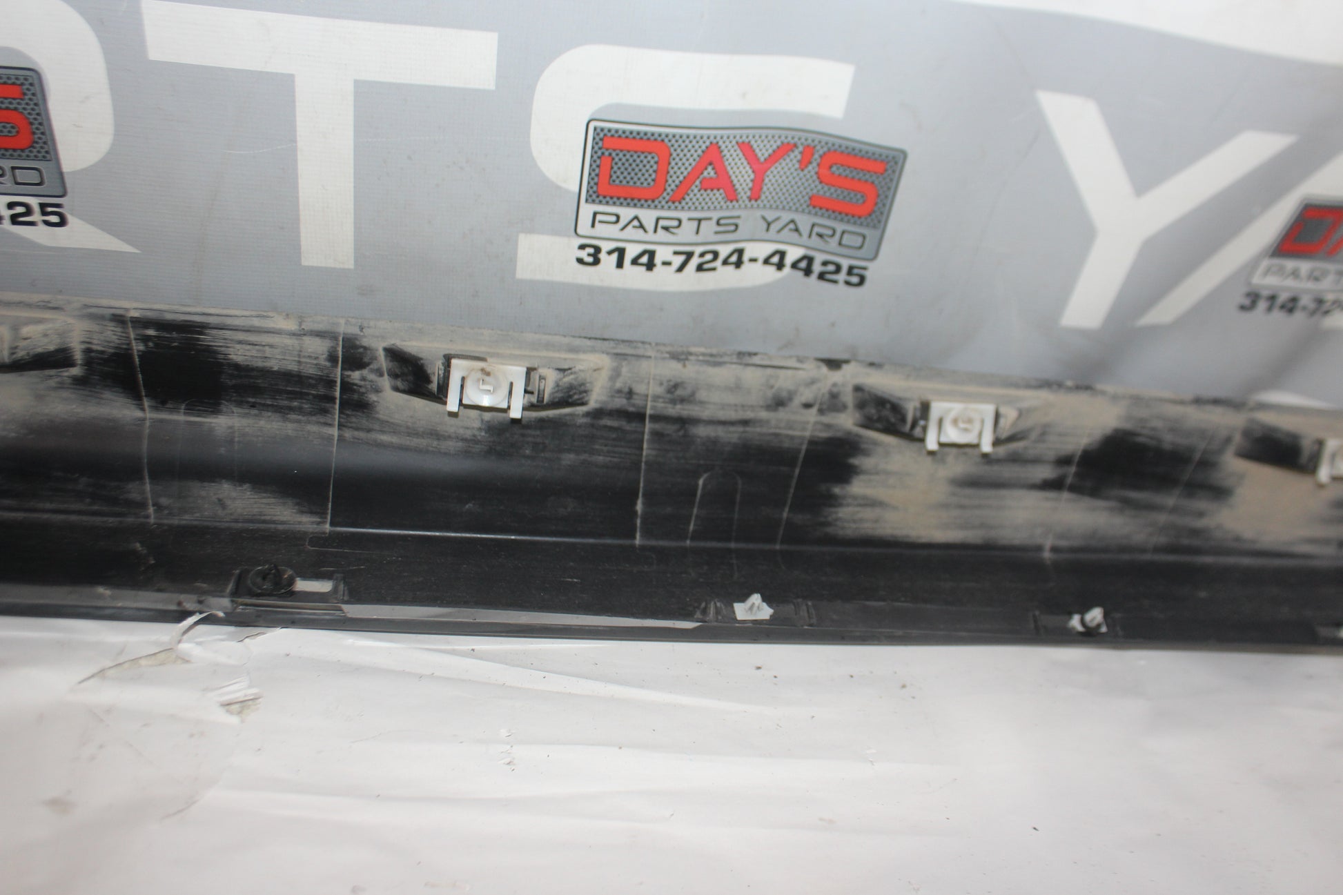 2015 Chevy SS Sedan RH Passenger Rocker Trim Molding OEM - Day's Parts Yard