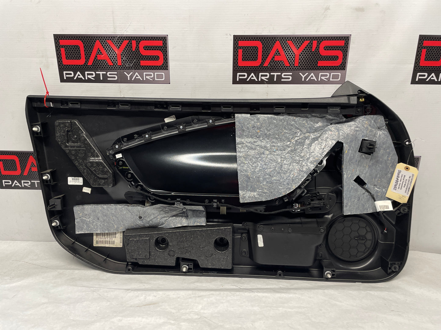 2013 Chevy Camaro ZL1 RH Passenger Carbon Flash Front Interior Door Panel OEM - Day's Parts Yard