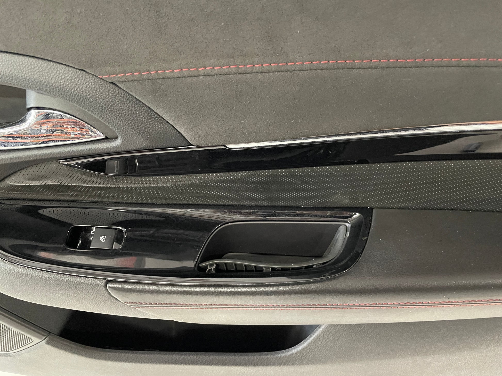 2015 Chevy SS Sedan Front RH Passenger Door Panel OEM - Day's Parts Yard