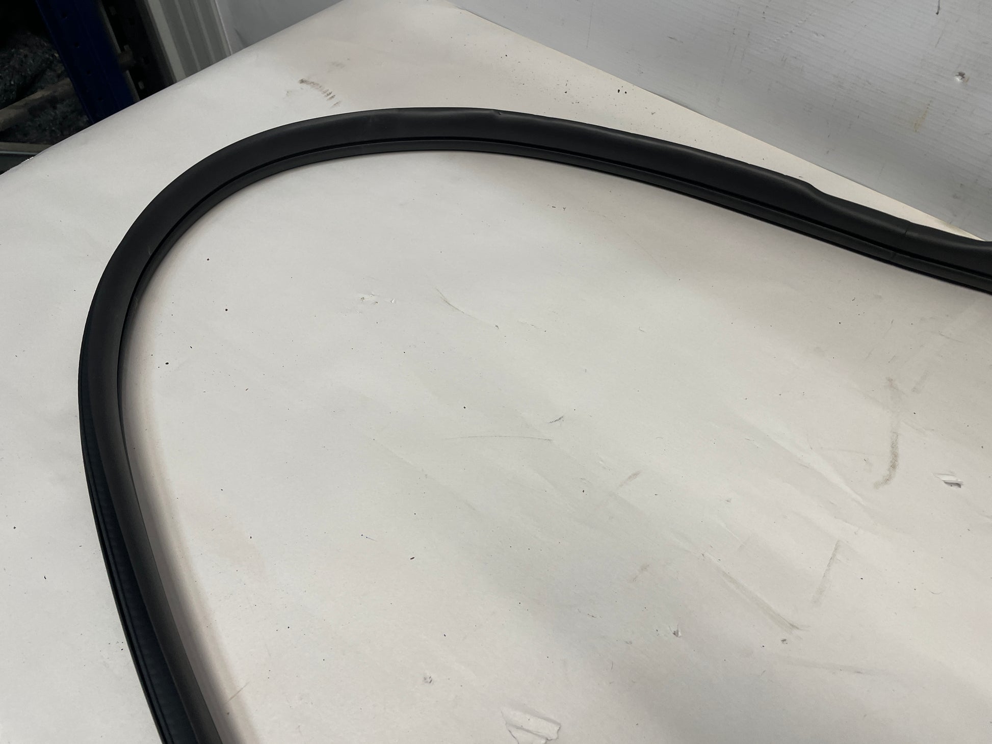 2014 Chevy SS Sedan RH Passenger Front Door Weather Strip Rubber Seal OEM - Day's Parts Yard