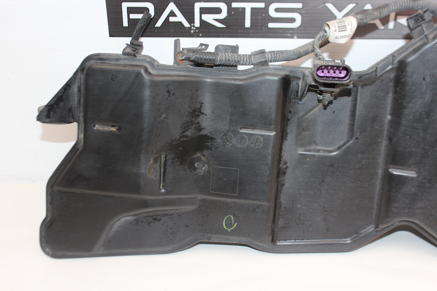 2016 Cadillac CTS-V Windshield Washer Fluid Container Reservoir  OEM - Day's Parts Yard