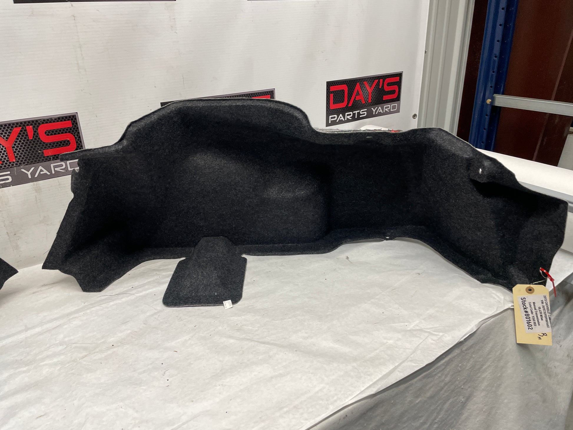 2013 Chevy Camaro ZL1 RH & LH Quarter Panel Trunk Felt Carpet Liner OEM - Day's Parts Yard