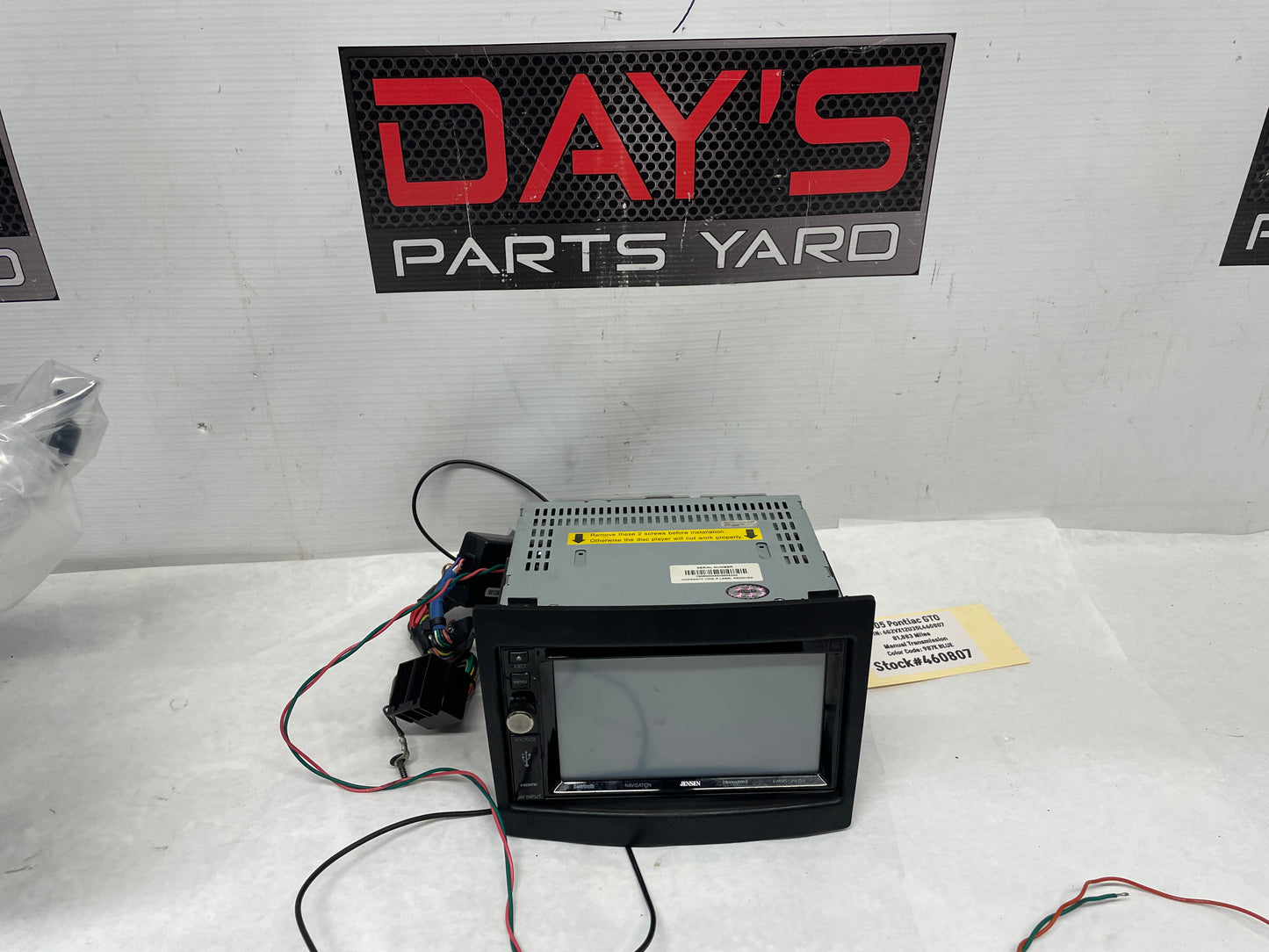 2005 Pontiac GTO Radio / CD Player Aftermarket Jensen - Day's Parts Yard