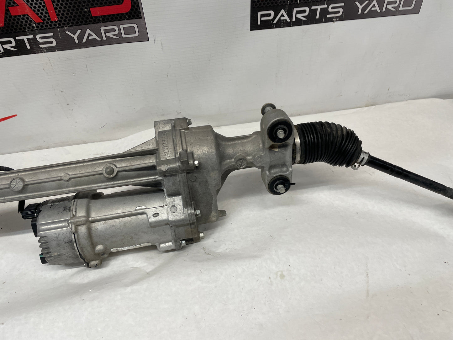 2015 Chevy Camaro SS Steering Rack and Pinion Gear OEM