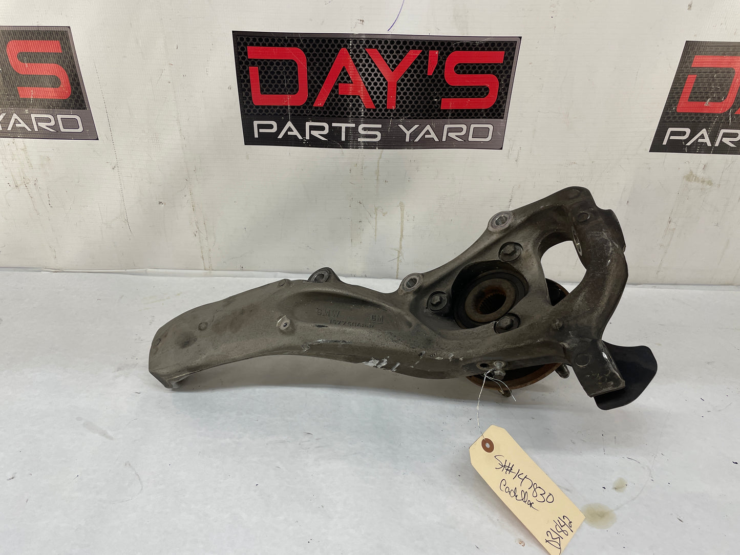 2009 Cadillac CTS-V Sedan RH Passenger Front Suspension Spindle Knuckle Hub Assembly - Day's Parts Yard
