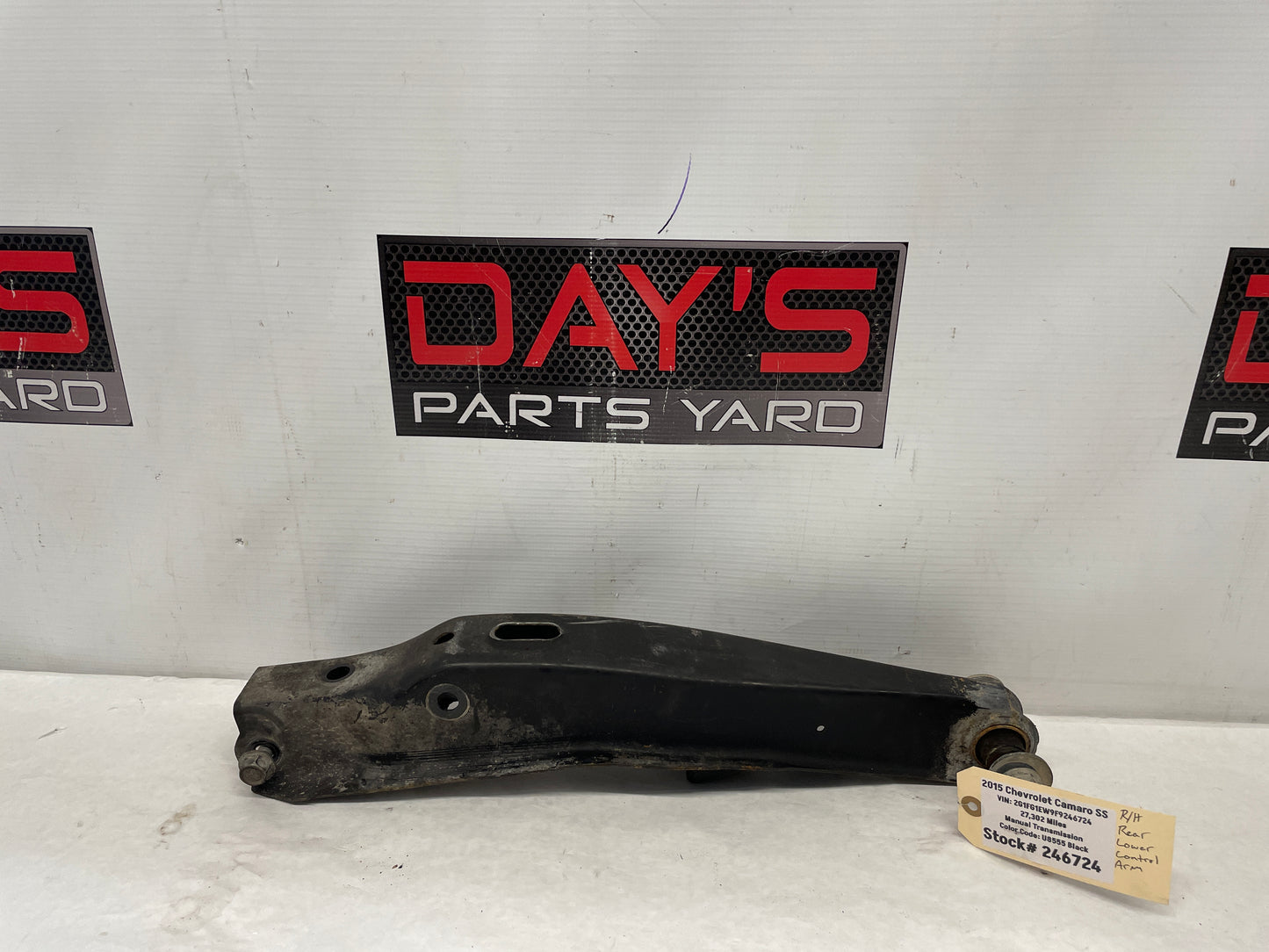 2015 Chevy Camaro SS Rear Suspension RH Passenger Lower Control Arm OEM