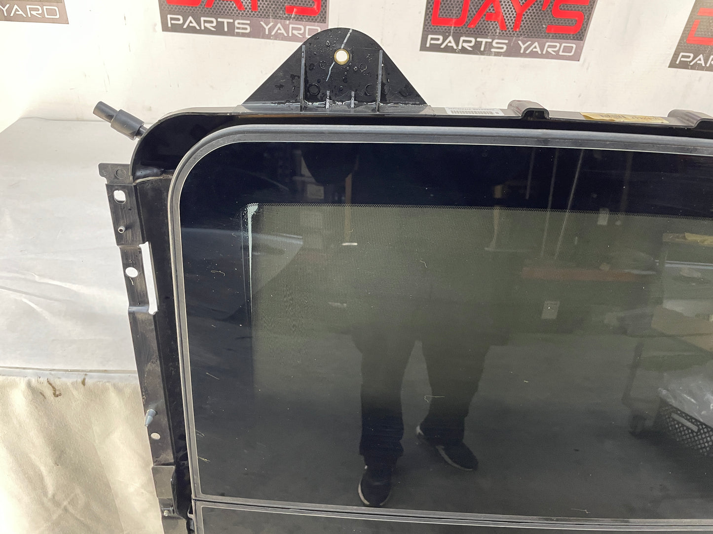 2010 Cadillac CTS-V Sedan Sunroof Sun Moon Moonroof Roof OEM