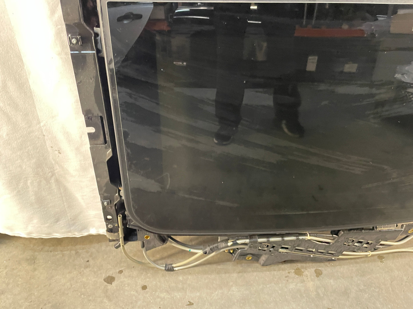 2010 Cadillac CTS-V Sedan Sunroof Sun Moon Moonroof Roof OEM