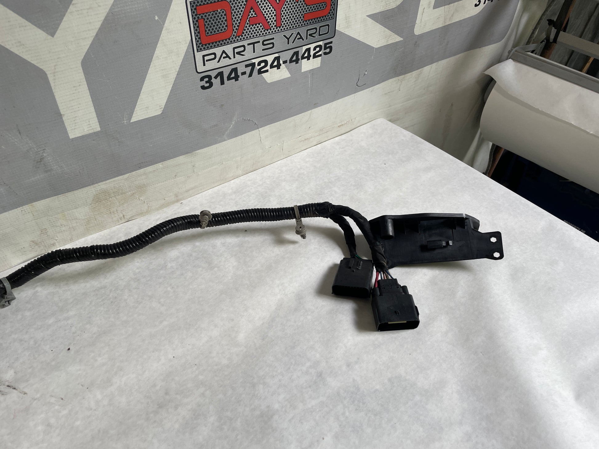 2017 Cadillac ATS-V Coupe Rear Cradle Subframe Wire Wiring Harness OEM - Day's Parts Yard