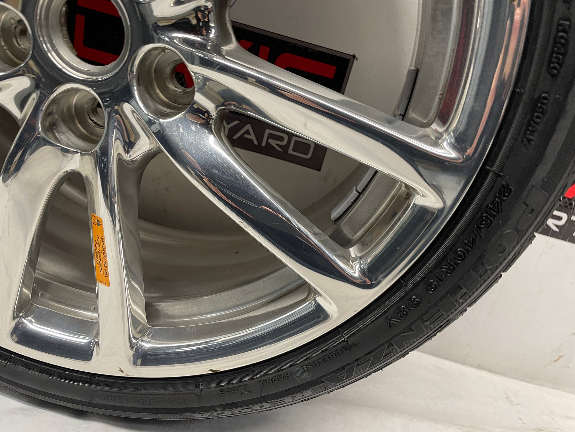 2015 Chevy SS Sedan Factory OEM Front Wheel 19X8.5 & Tire - Day's Parts Yard