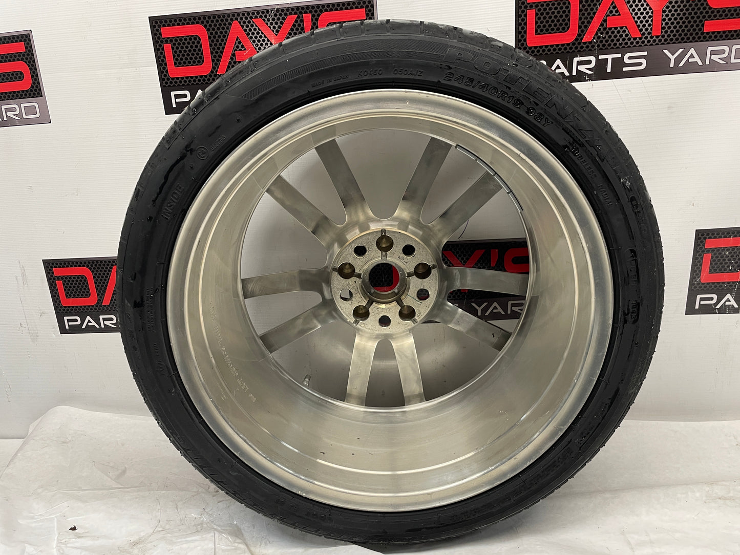 2015 Chevy SS Sedan Factory OEM Front Wheel 19X8.5 & Tire - Day's Parts Yard