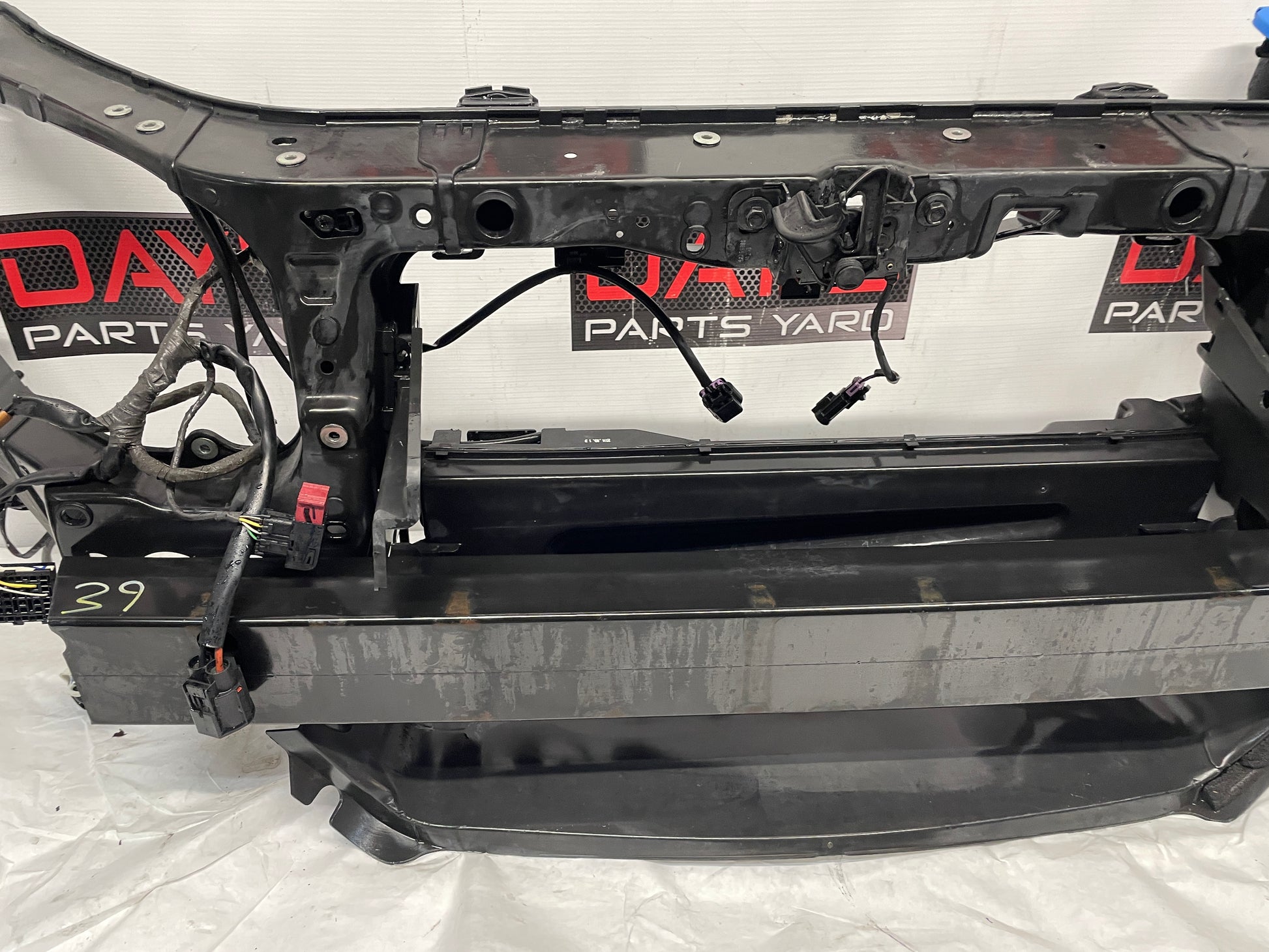 2015 Chevy SS Sedan  Front Radiator Core Support Bracket Brace Assembly OEM - Day's Parts Yard