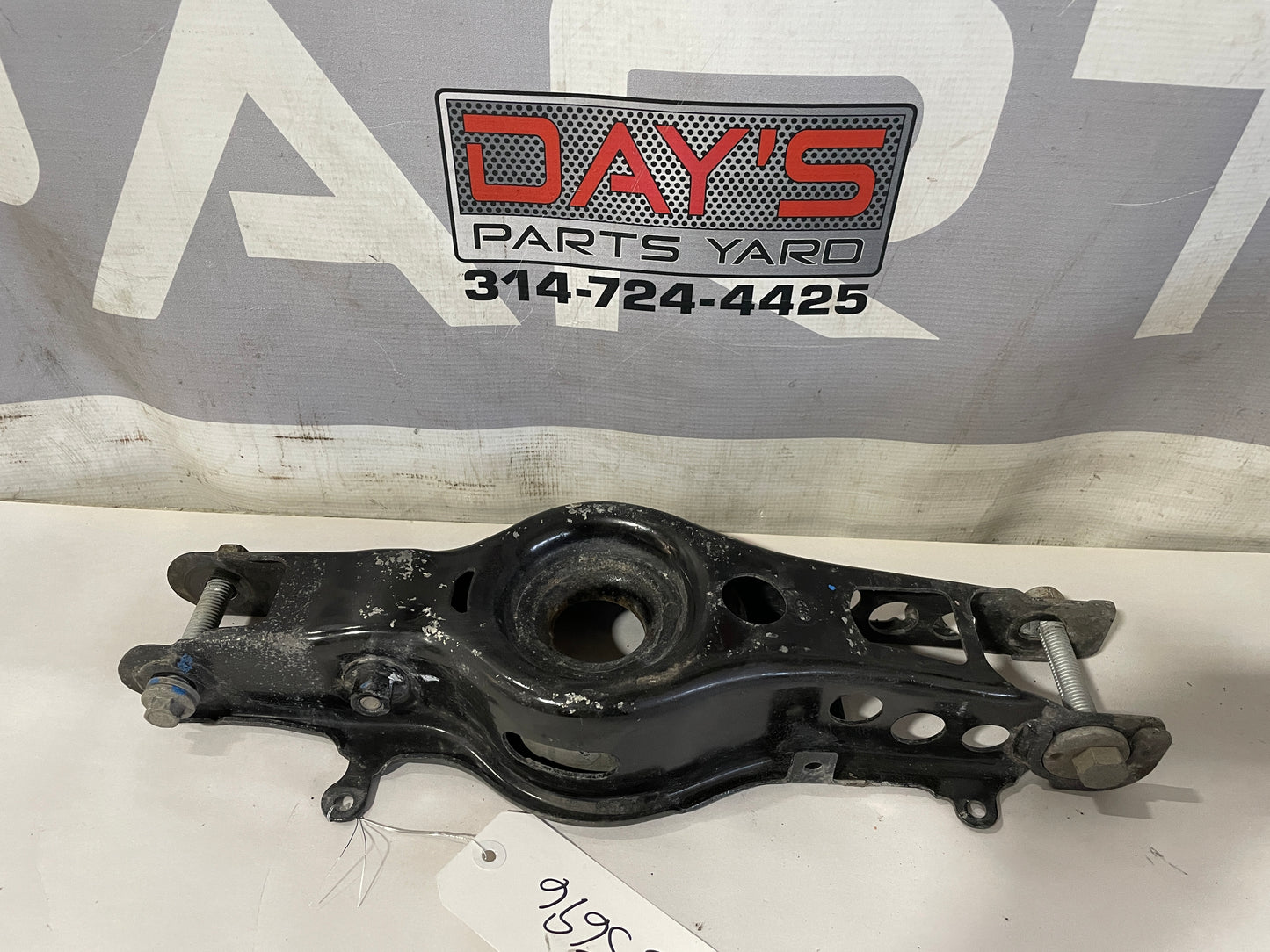 2018 Chevy Camaro SS Rear LH Driver Suspension Lower Control Arm OEM - Day's Parts Yard