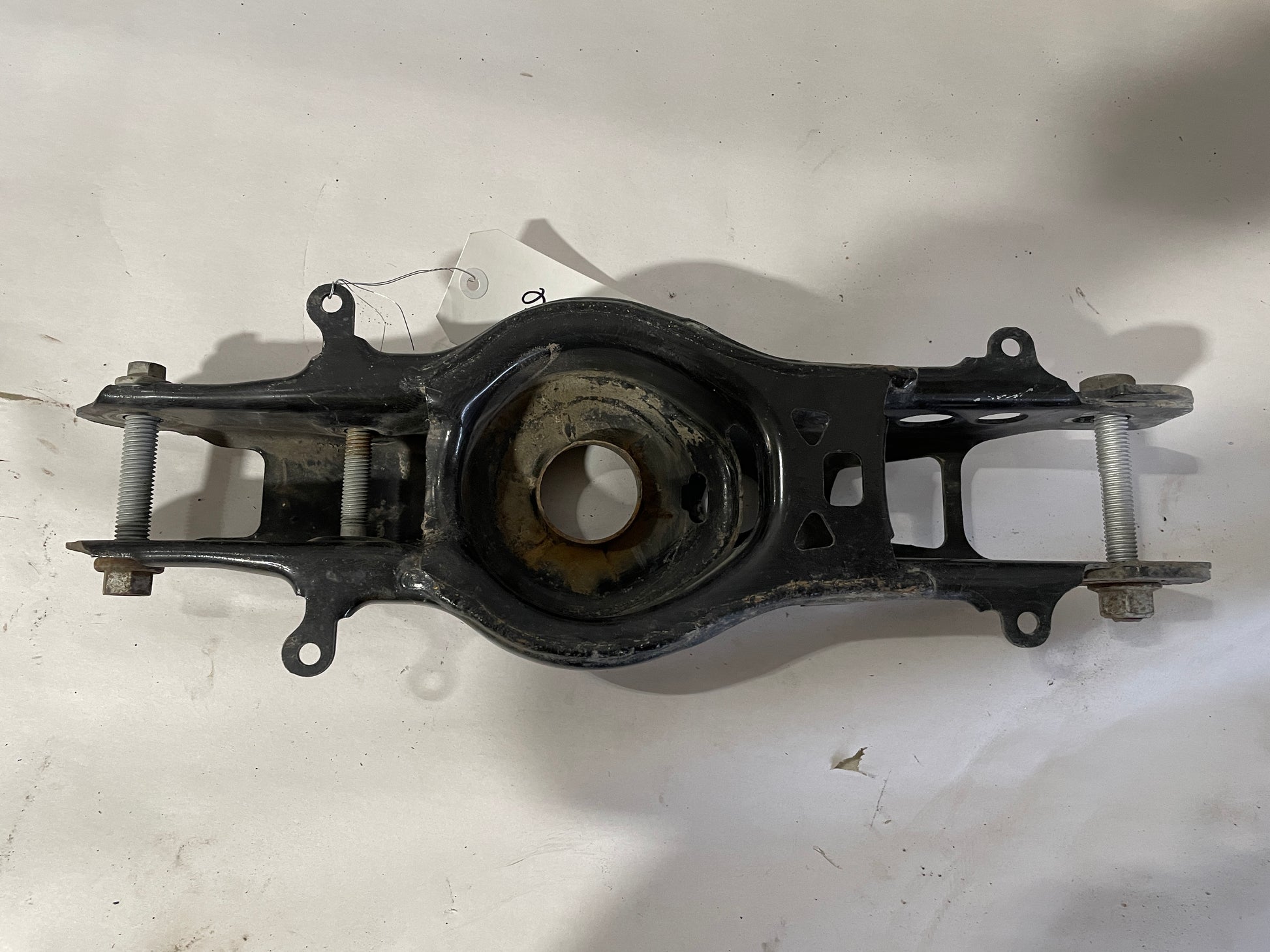 2018 Chevy Camaro SS Rear LH Driver Suspension Lower Control Arm OEM - Day's Parts Yard