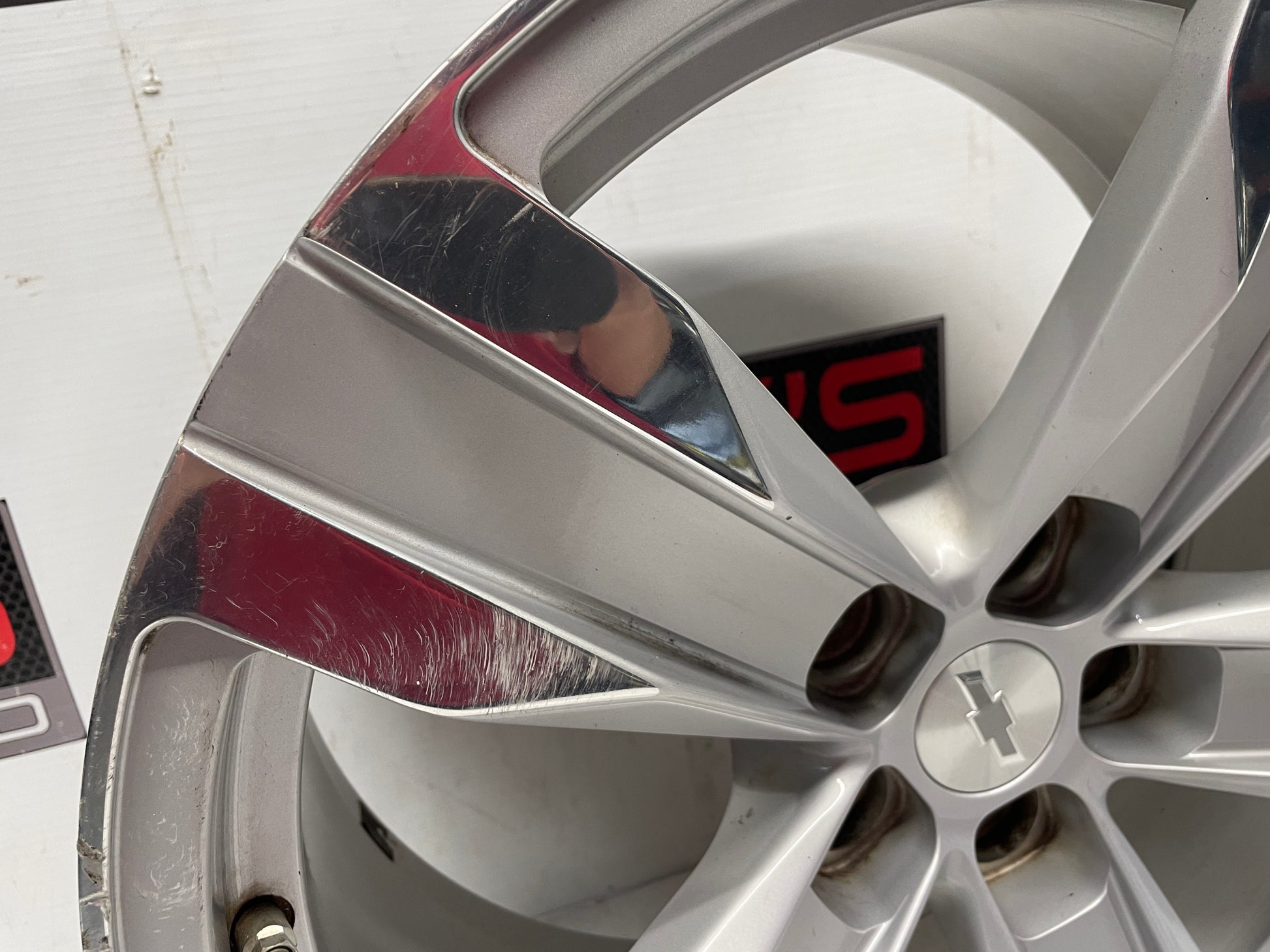 2013 Chevy Camaro ZL1 Front ZL1 Wheel 20X10 OEM - Day's Parts Yard