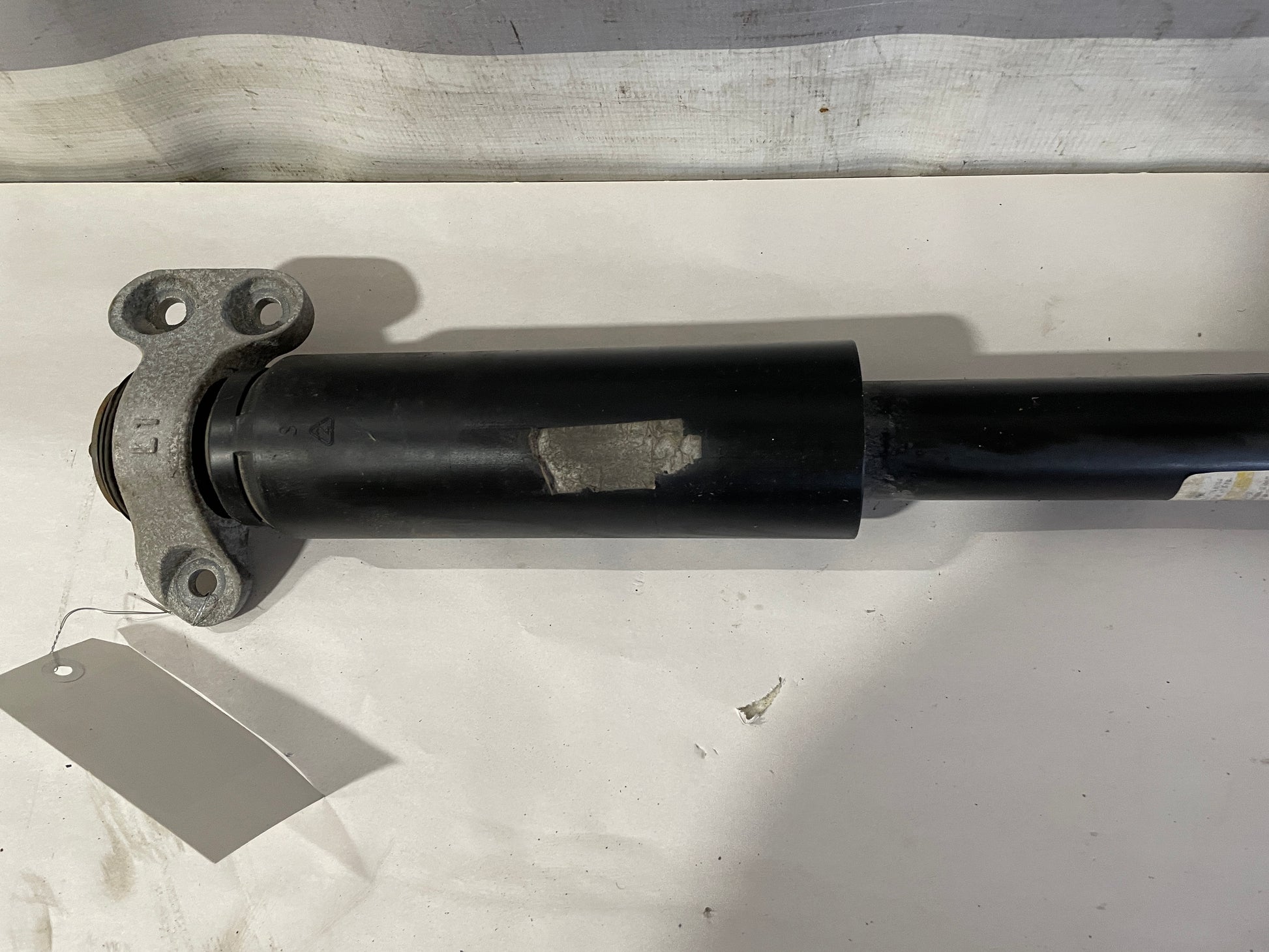 2018 Chevy Camaro SS Rear LH Driver Shock Strut Absorber OEM - Day's Parts Yard