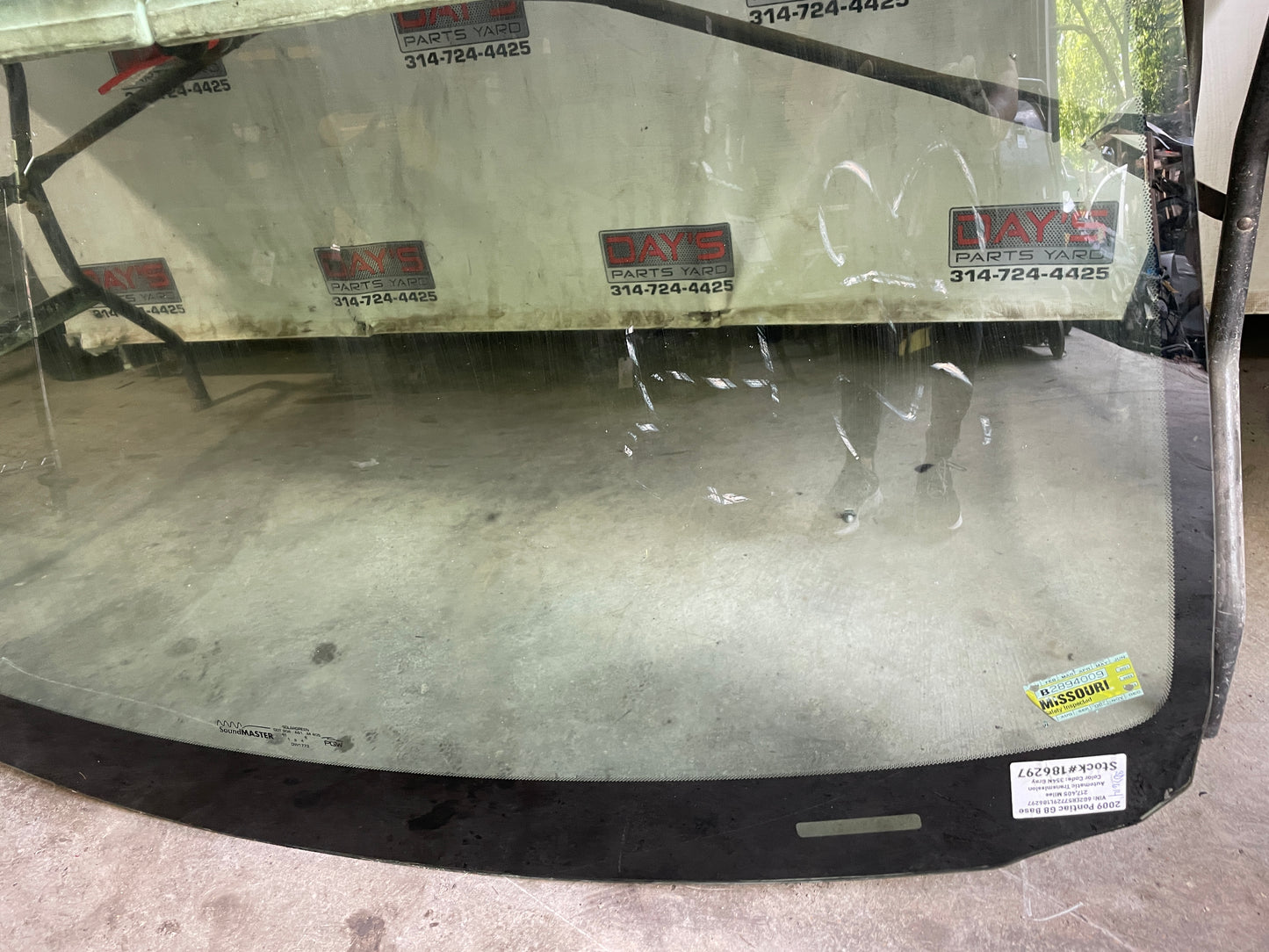 2009 Pontiac G8 Base Front Windshield Window Glass OEM LOCAL PICK UP - Day's Parts Yard