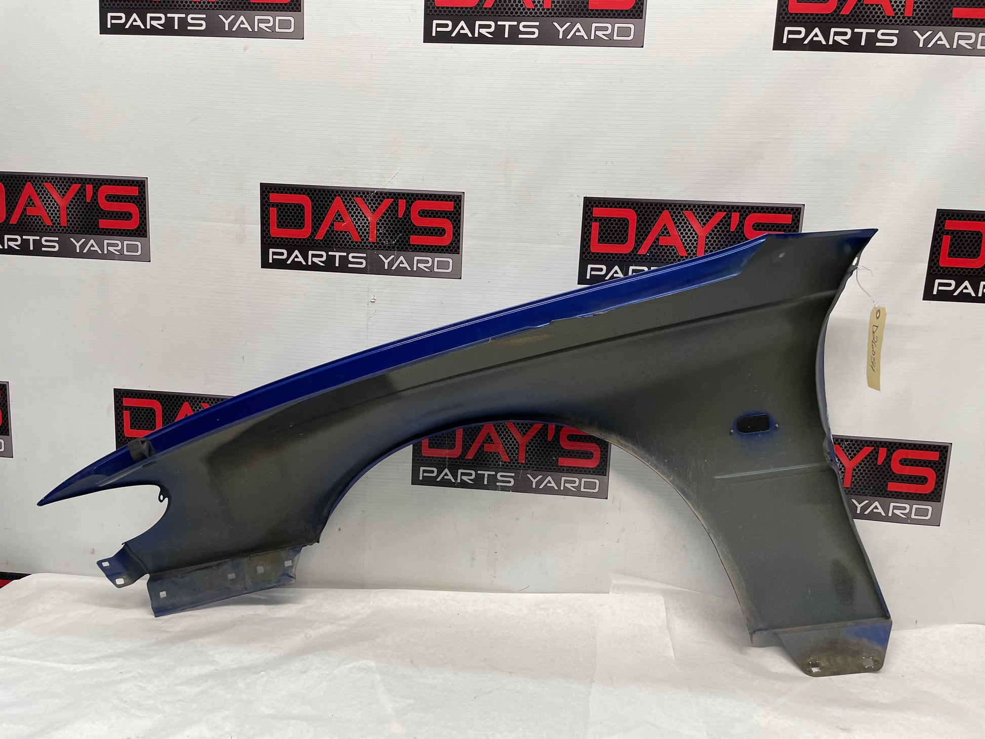 2005 Pontiac GTO RH Passenger Fender OEM DAMAGED LOCAL PICK UP ONLY - Day's Parts Yard